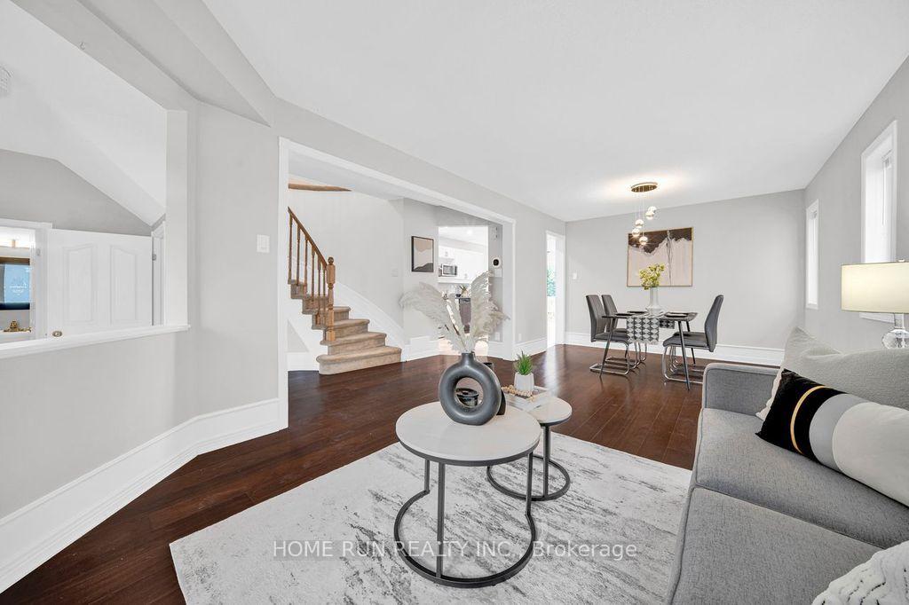 Photo 9 of 14 Spur Avenue, Ottawa, Kanata - Bridlewood — HOMEH