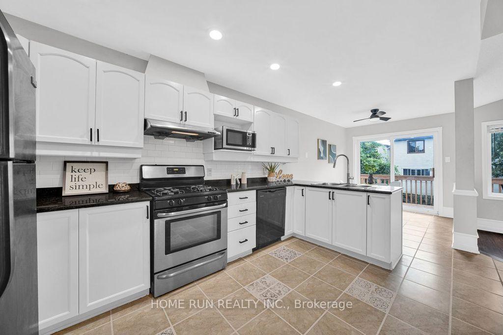 Photo 15 of 14 Spur Avenue, Ottawa, Kanata - Bridlewood — HOMEH