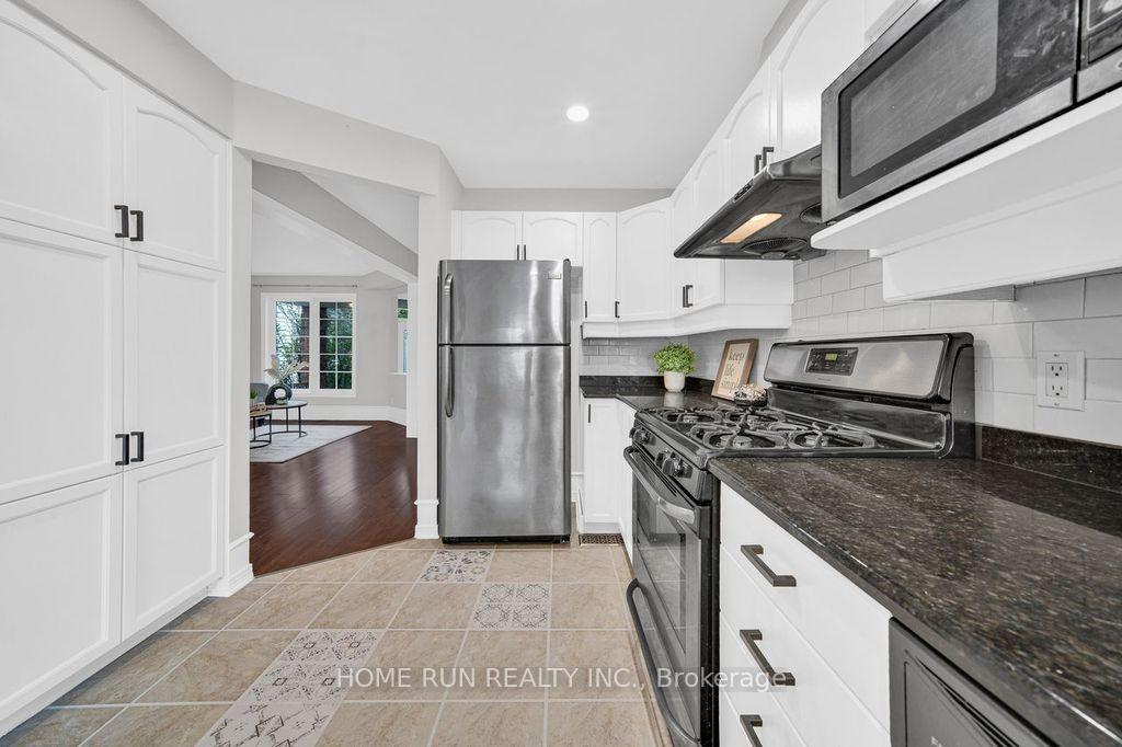 Photo 18 of 14 Spur Avenue, Ottawa, Kanata - Bridlewood — HOMEH