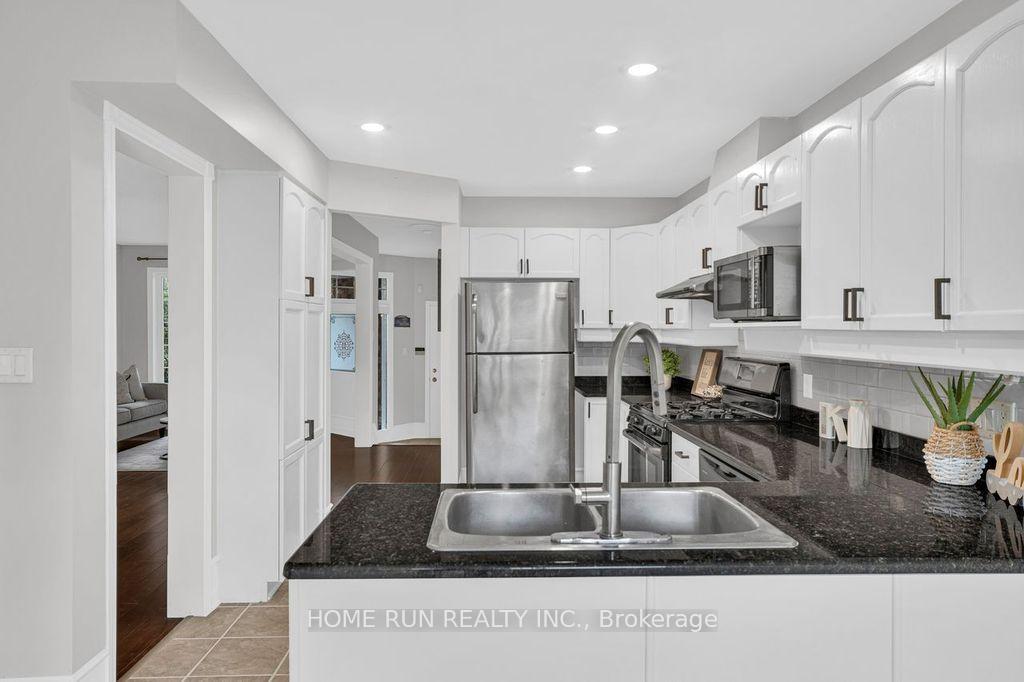 Photo 19 of 14 Spur Avenue, Ottawa, Kanata - Bridlewood — HOMEH