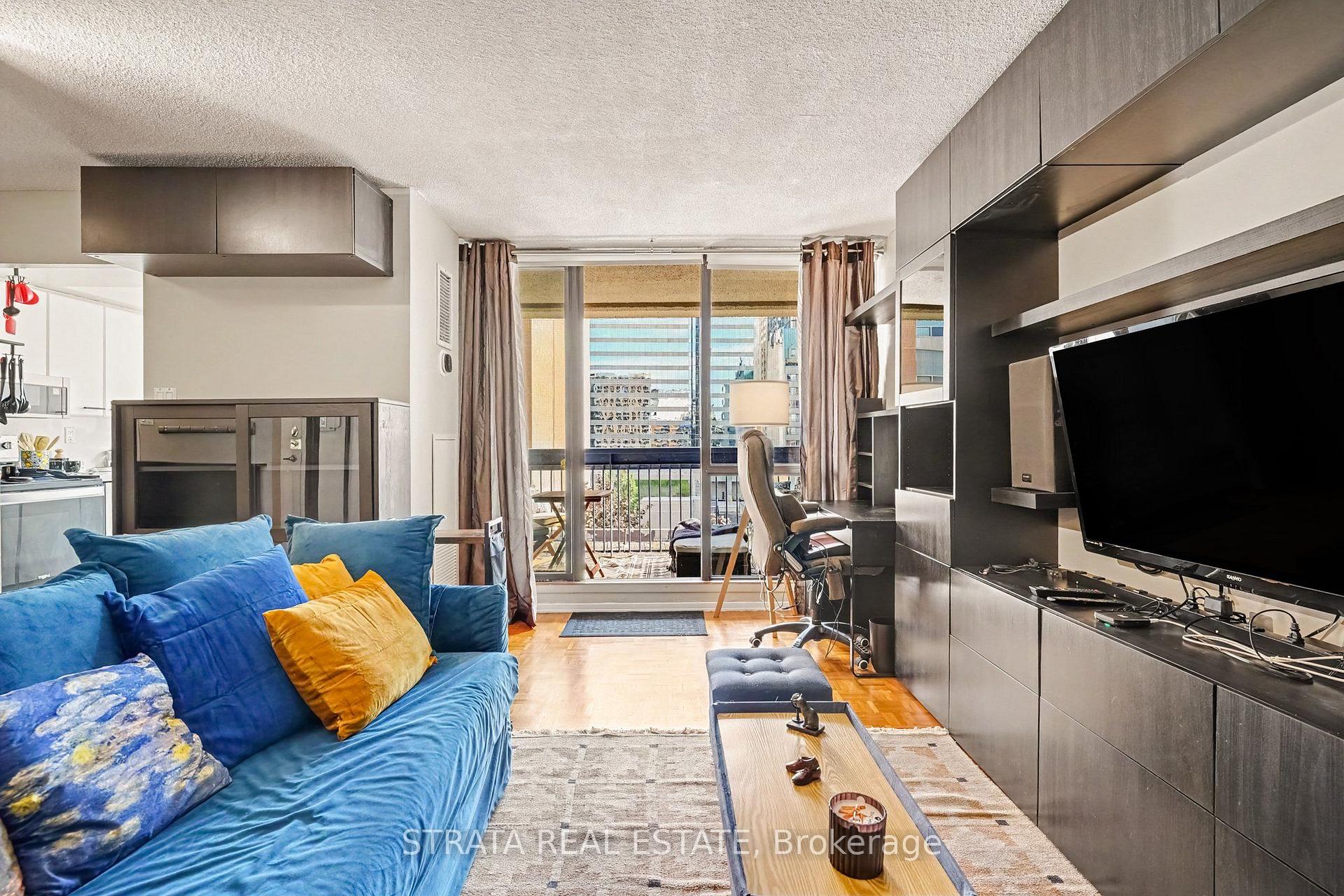 Photo 6 of Unit 607, 105 Mccaul Street, Toronto, Kensington-Chinatown — HOMEH