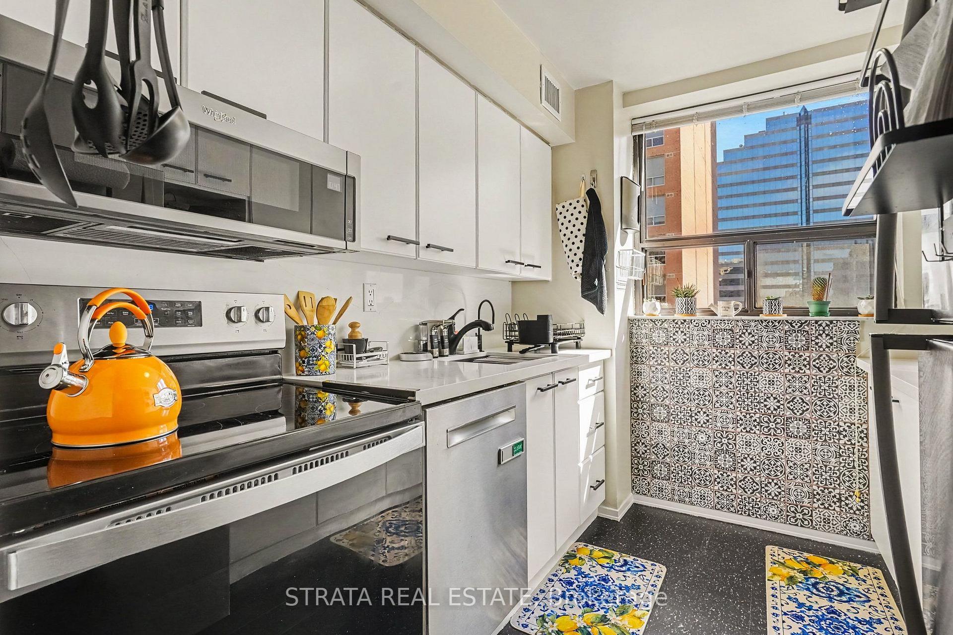 Photo 11 of Unit 607, 105 Mccaul Street, Toronto, Kensington-Chinatown — HOMEH