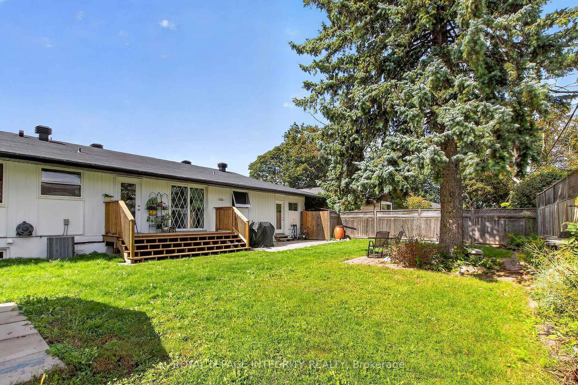 Photo 32 of 1213 Mcwatters Road, Ottawa, Queensway Terrace South/Ridgeview — HOMEH