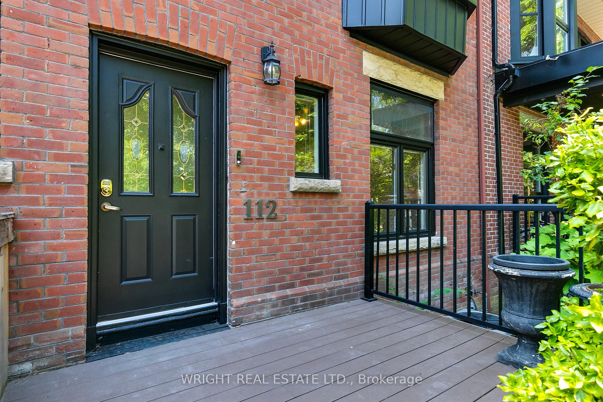 Photo 3 of 112 Albany Avenue, Toronto, The Annex — HOMEH