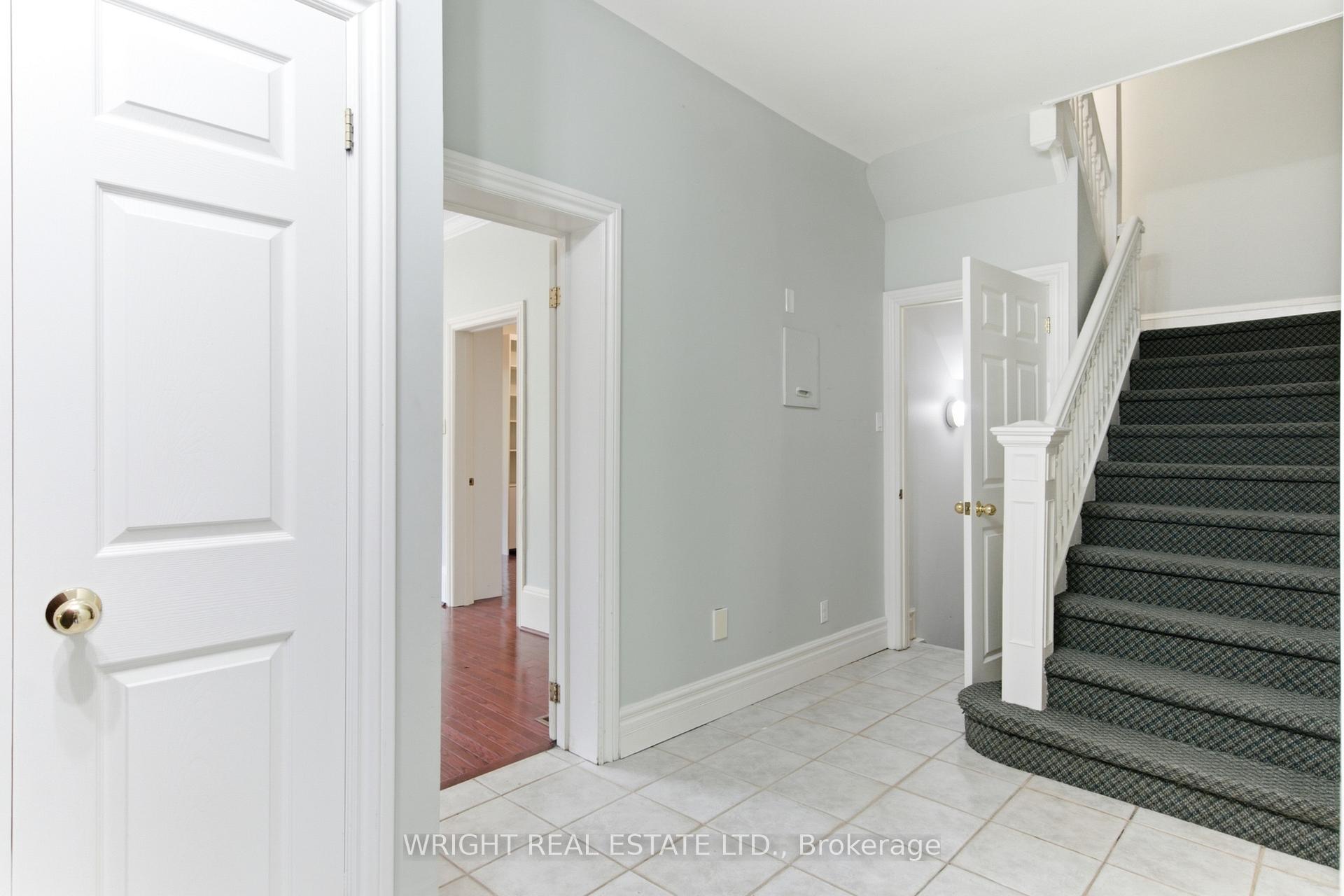 Photo 4 of 112 Albany Avenue, Toronto, The Annex — HOMEH