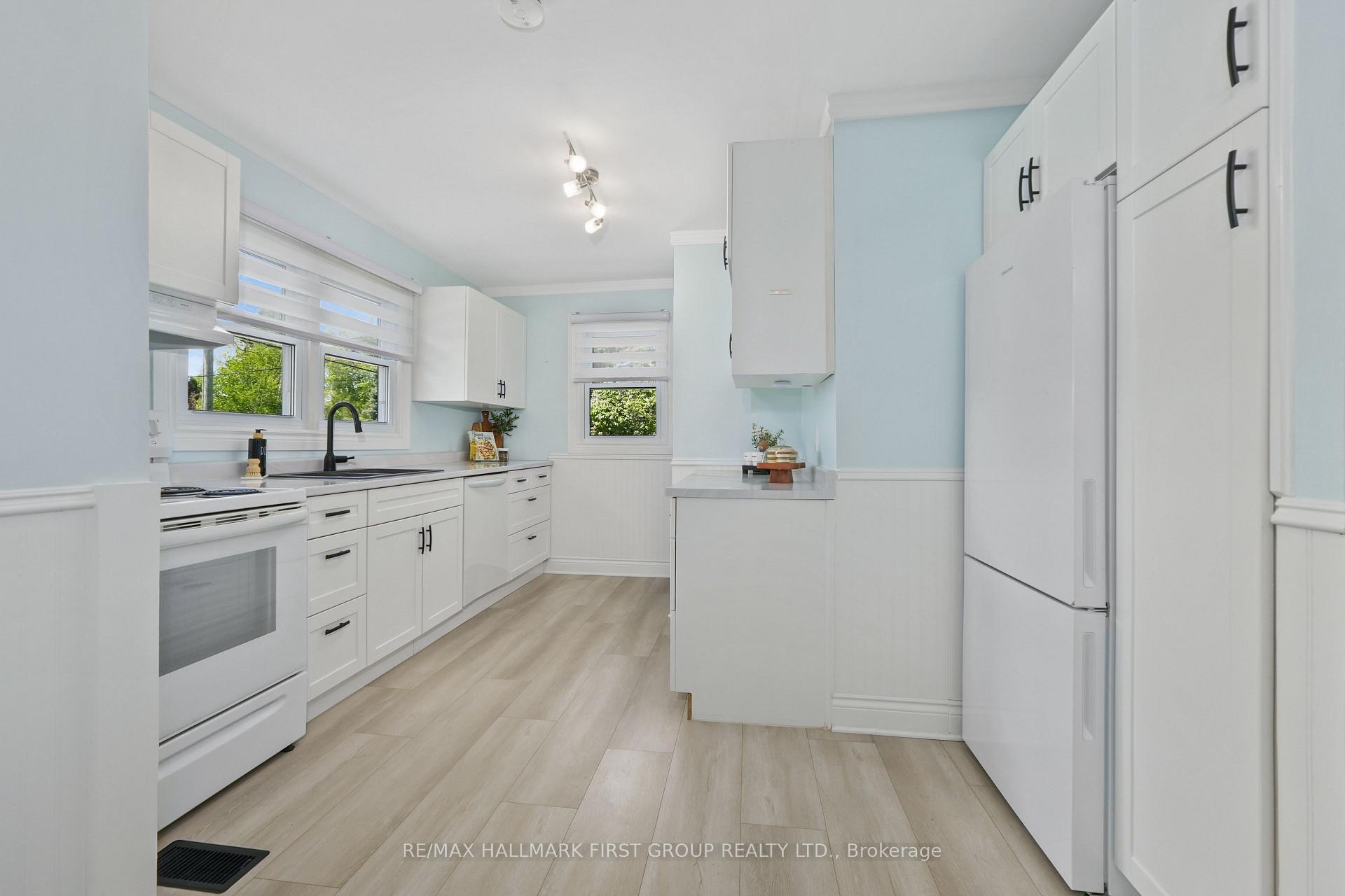 Photo 16 of 40 Whites Road, Quinte West, Sidney Ward — HOMEH
