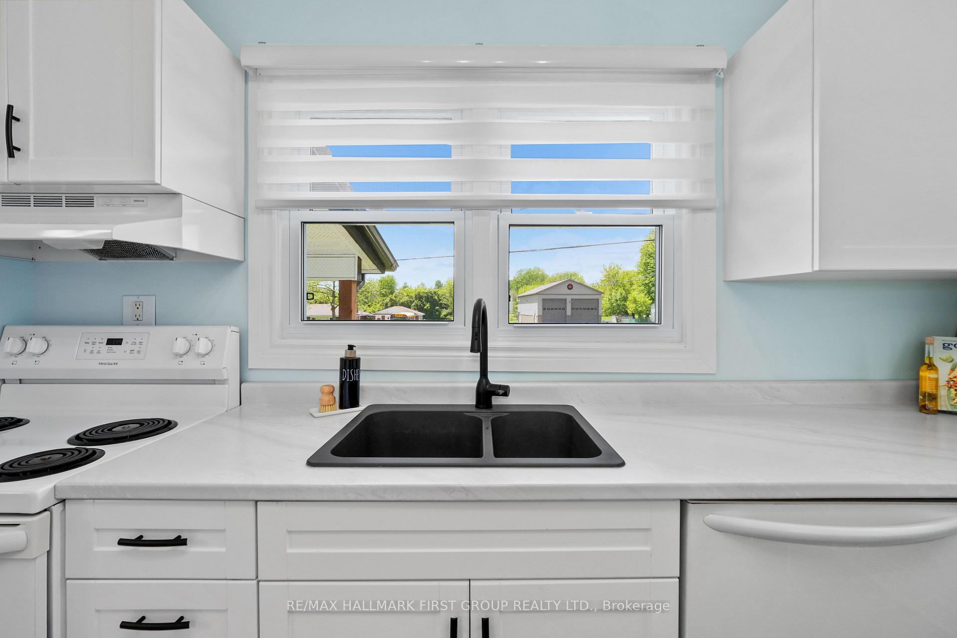 Photo 20 of 40 Whites Road, Quinte West, Sidney Ward — HOMEH