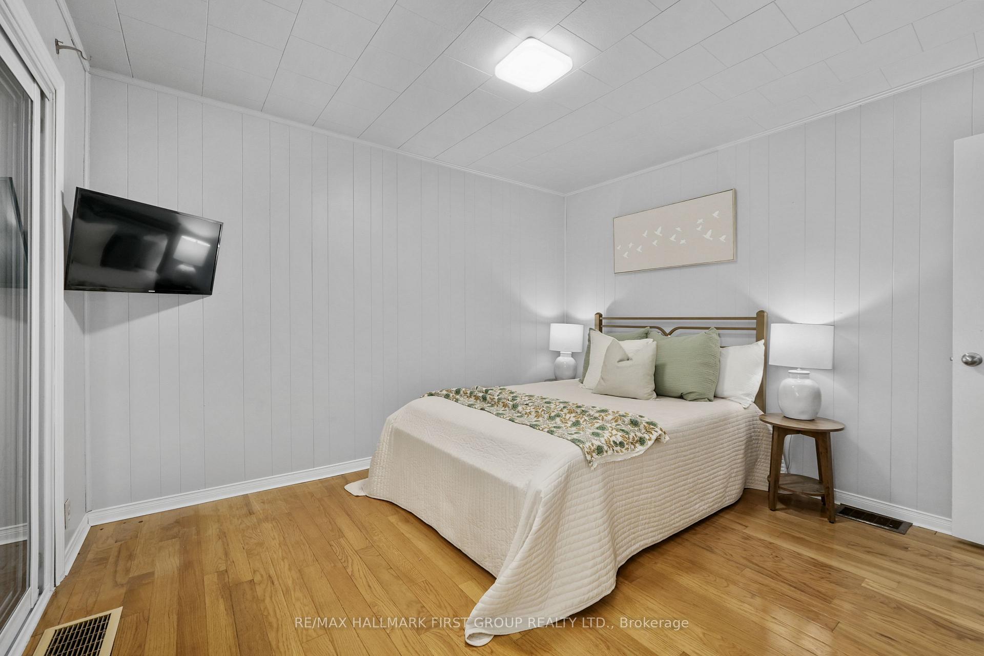 Photo 22 of 40 Whites Road, Quinte West, Sidney Ward — HOMEH