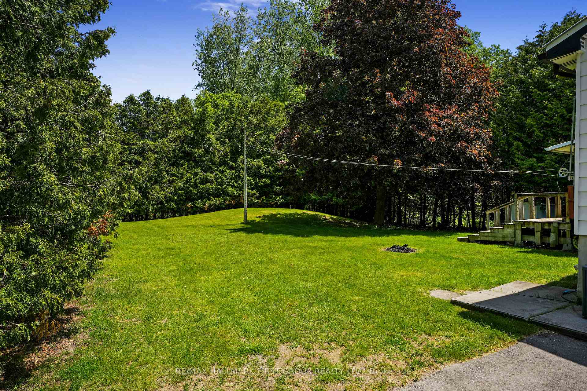 Photo 42 of 40 Whites Road, Quinte West, Sidney Ward — HOMEH