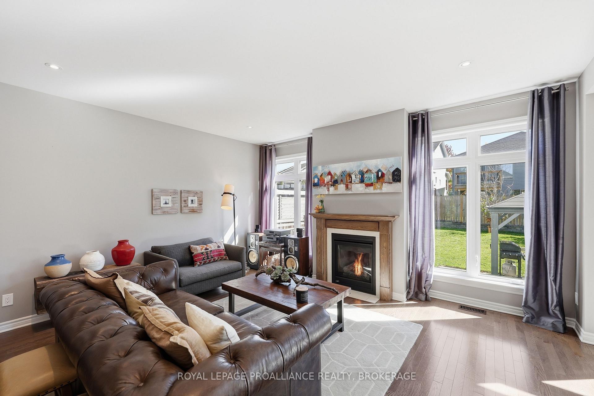 Photo 14 of 1369 Waterside Way, Kingston, Kingston East (Incl Barret Crt) — HOMEH
