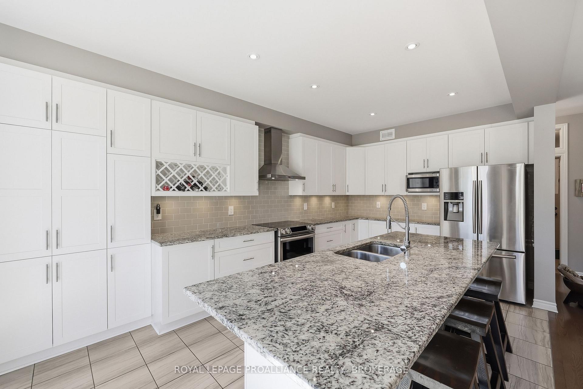 Photo 24 of 1369 Waterside Way, Kingston, Kingston East (Incl Barret Crt) — HOMEH