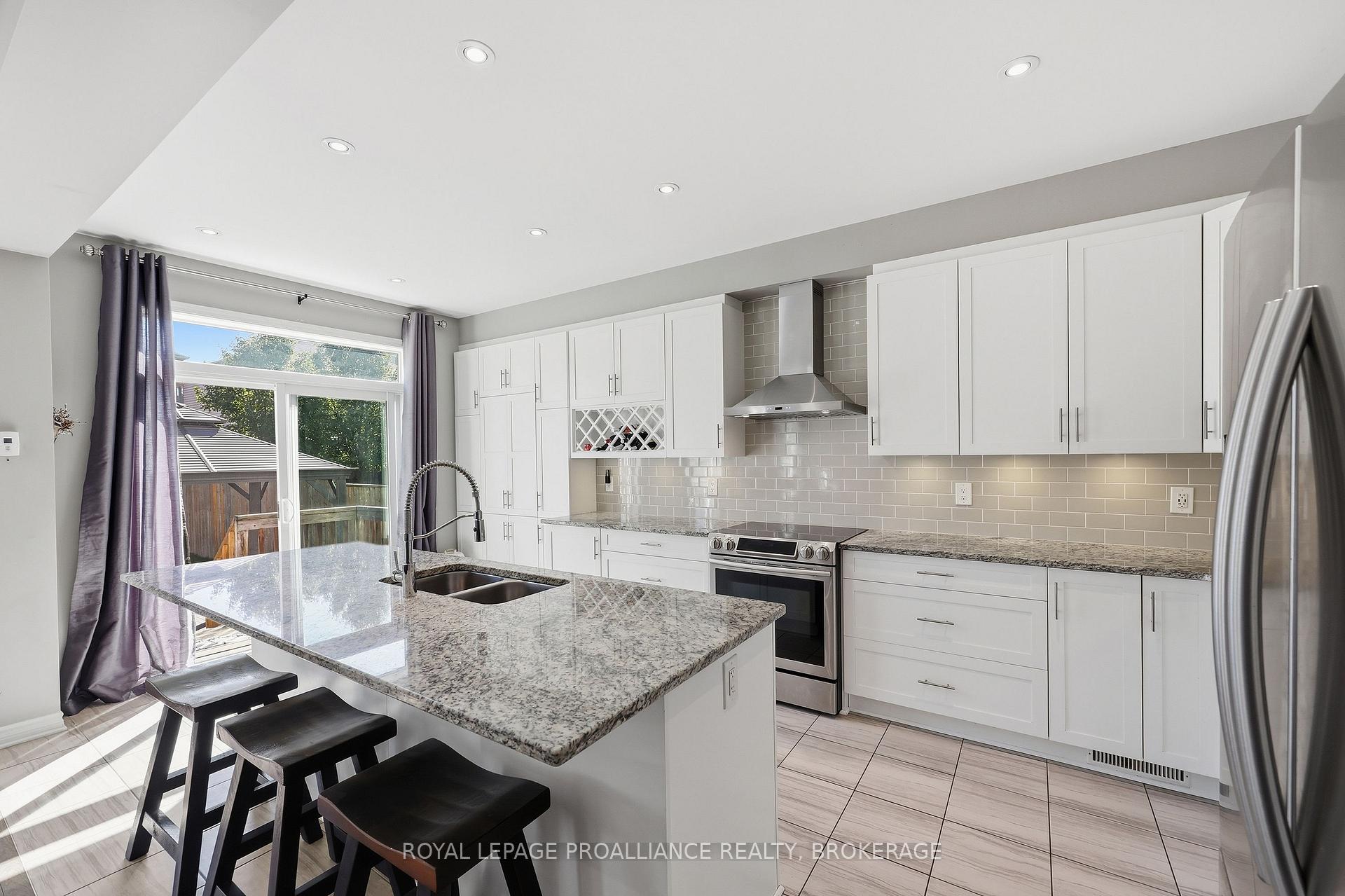 Photo 30 of 1369 Waterside Way, Kingston, Kingston East (Incl Barret Crt) — HOMEH