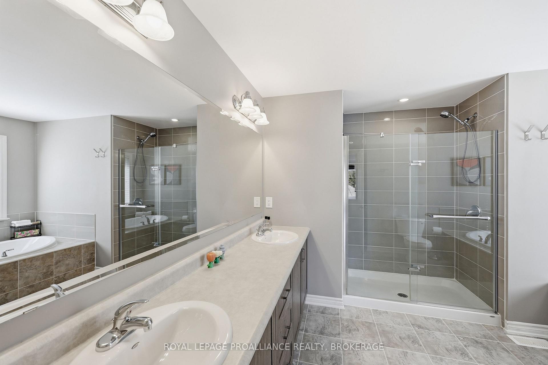 Photo 41 of 1369 Waterside Way, Kingston, Kingston East (Incl Barret Crt) — HOMEH