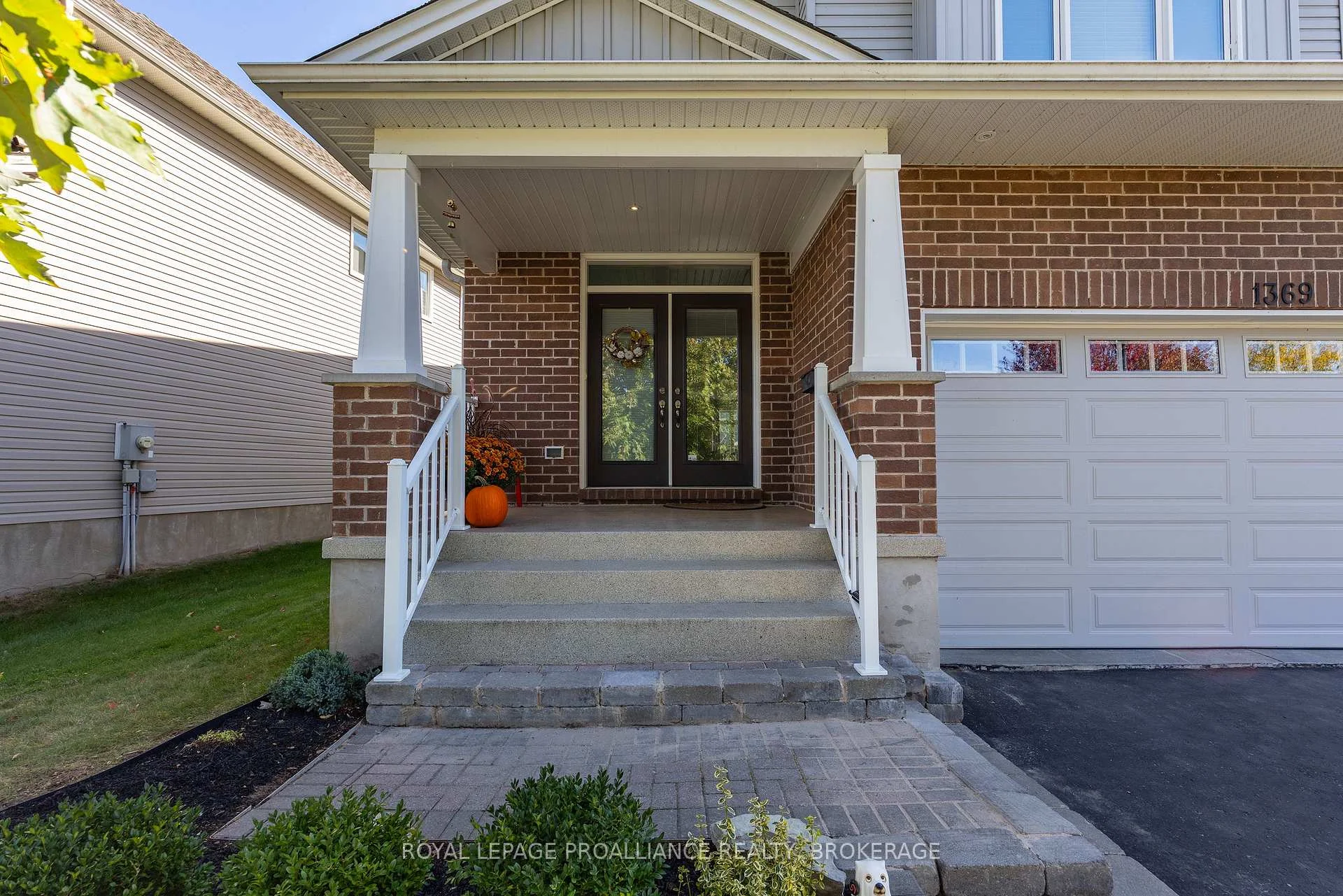 Photo 9 of 1369 Waterside Way, Kingston, Kingston East (Incl Barret Crt) — HOMEH