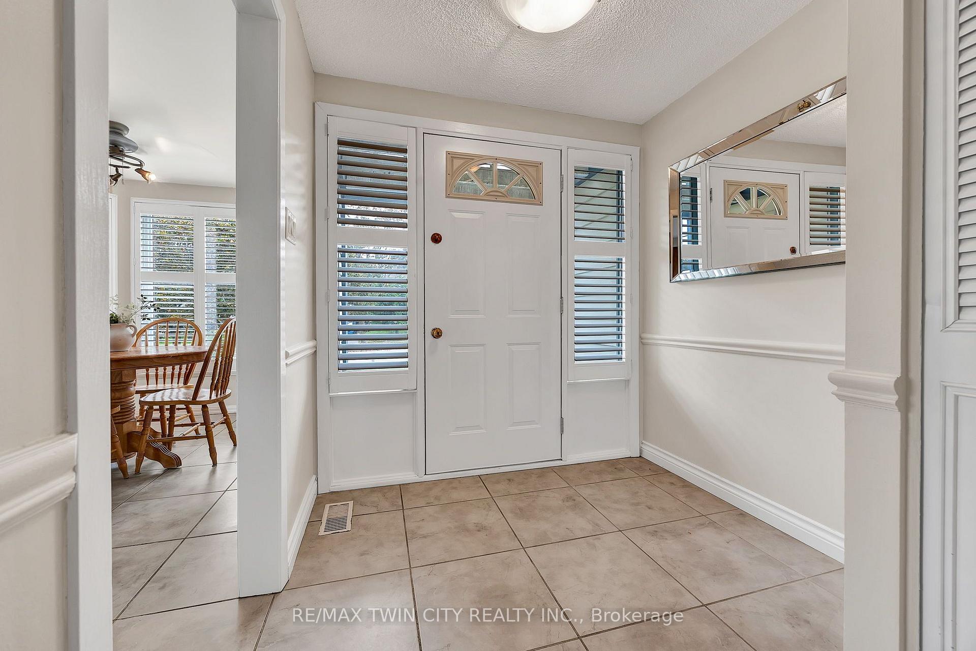 Photo 4 of 42 Blackwell Drive, Kitchener, Highland West — HOMEH