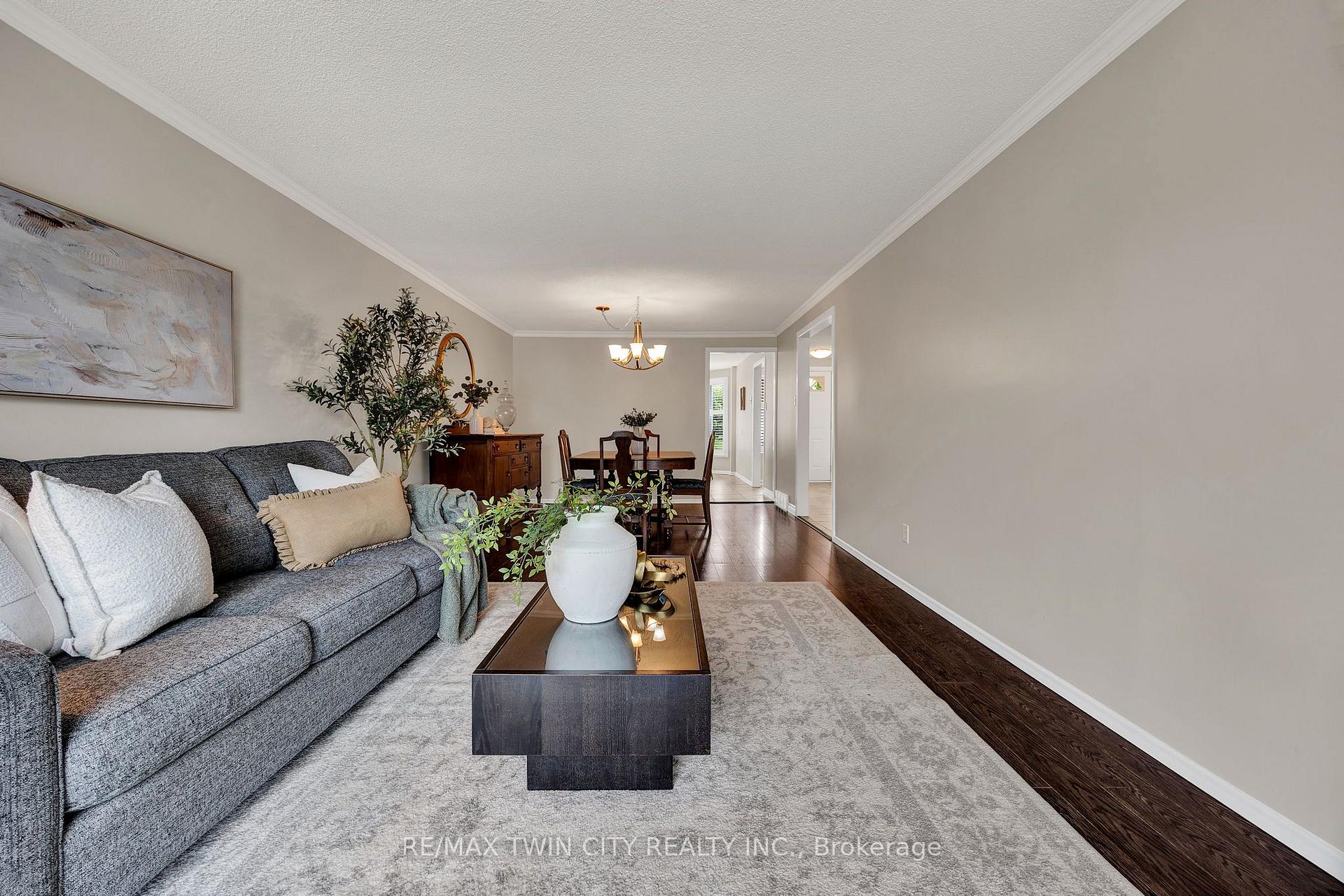 Photo 9 of 42 Blackwell Drive, Kitchener, Highland West — HOMEH