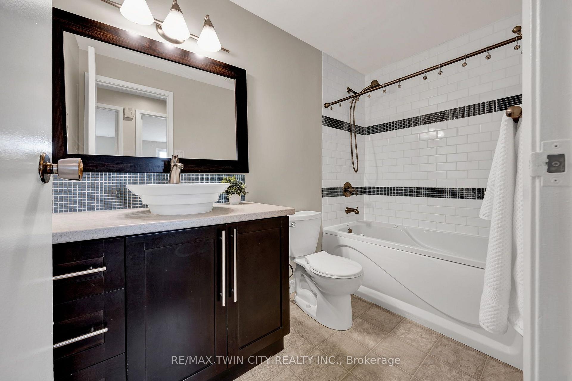 Photo 15 of 42 Blackwell Drive, Kitchener, Highland West — HOMEH
