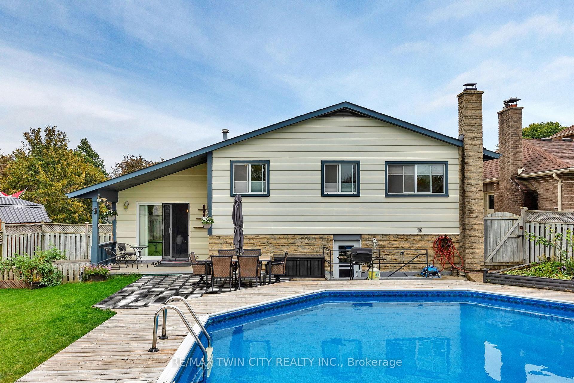 Photo 23 of 42 Blackwell Drive, Kitchener, Highland West — HOMEH