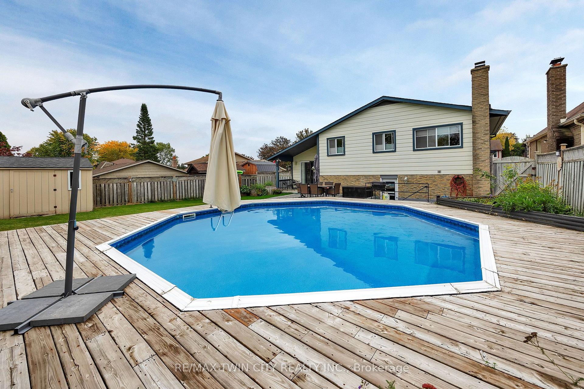 Photo 25 of 42 Blackwell Drive, Kitchener, Highland West — HOMEH