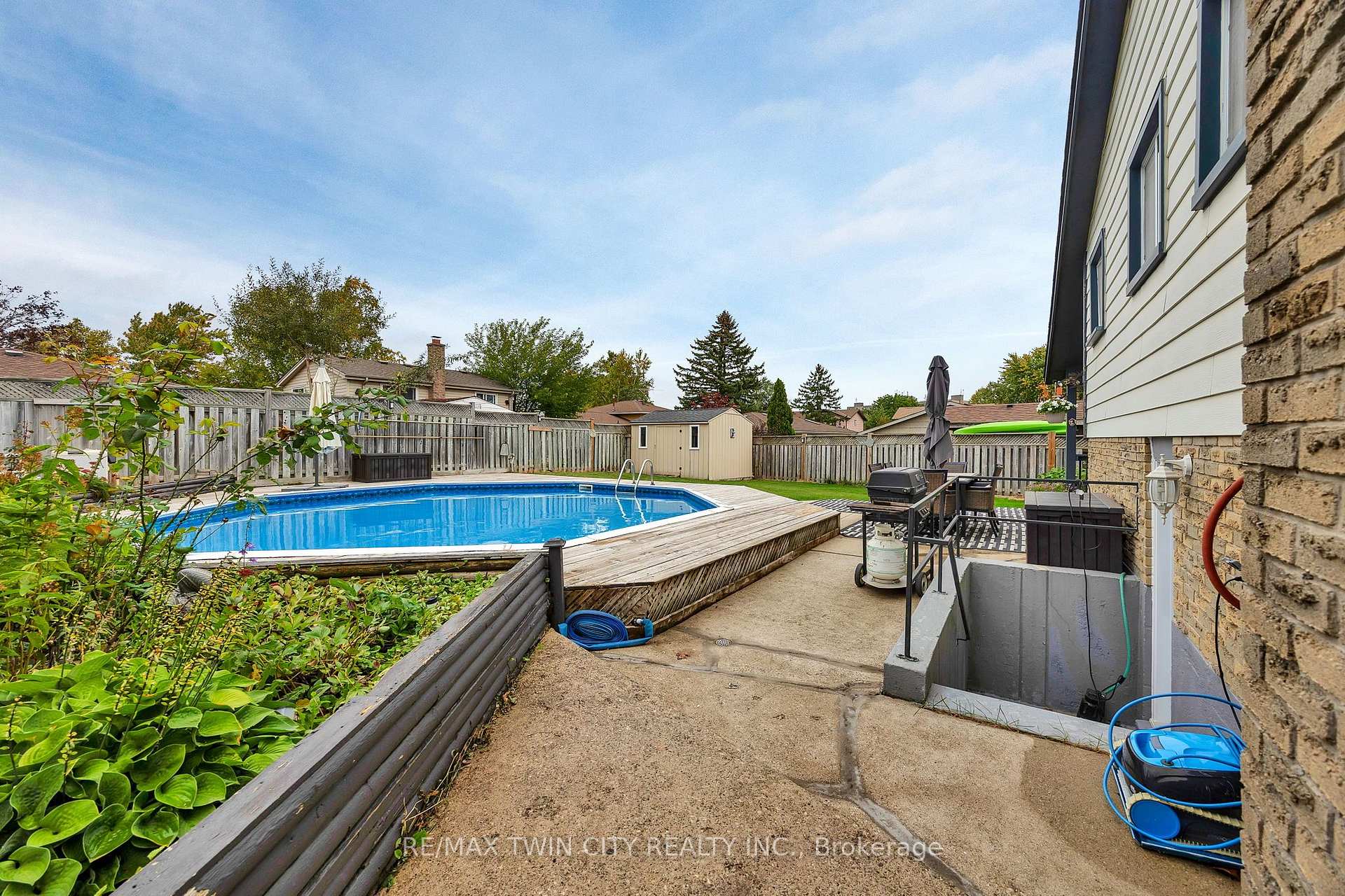 Photo 26 of 42 Blackwell Drive, Kitchener, Highland West — HOMEH