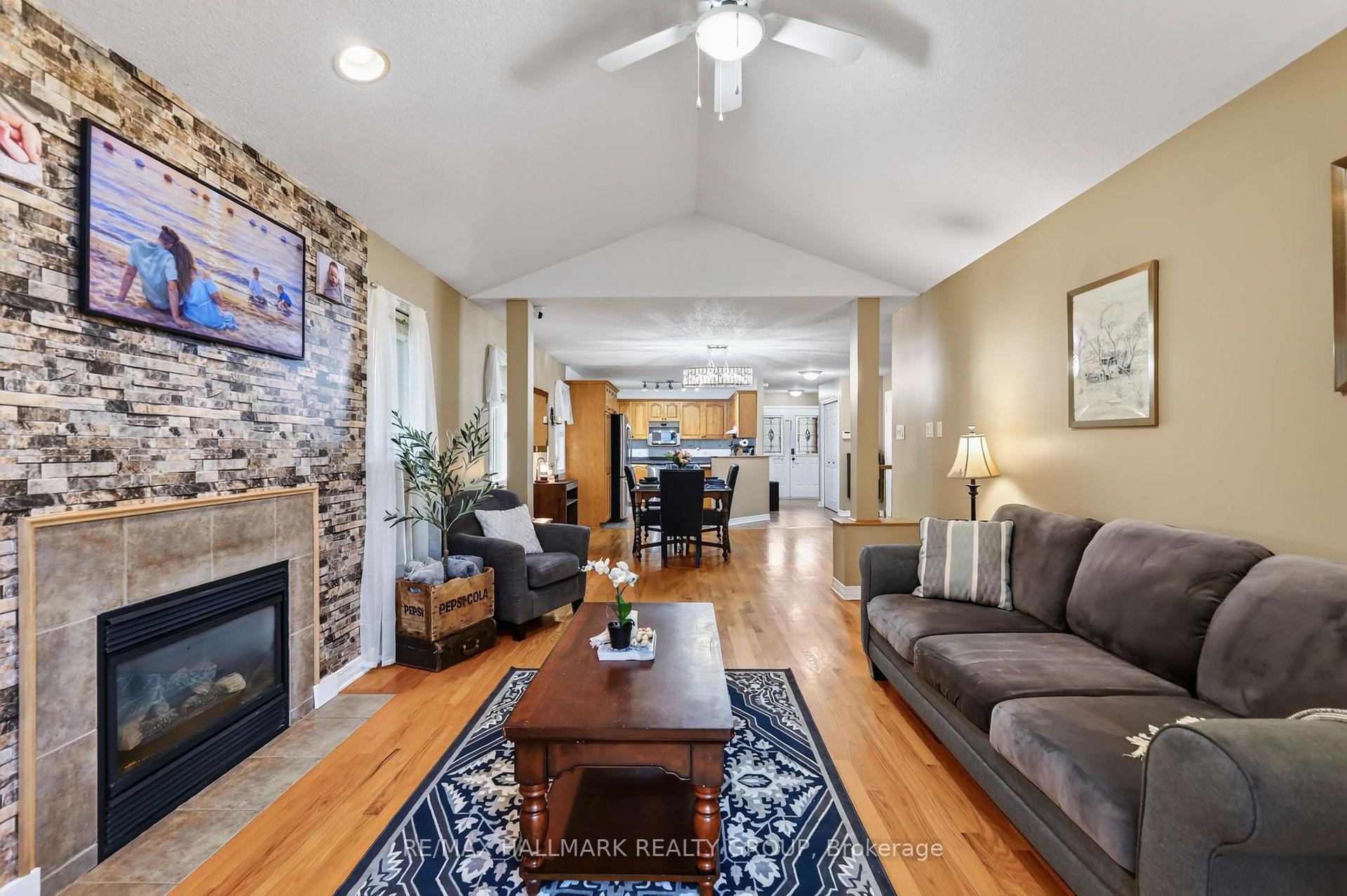 Photo 7 of 23 North Harrow Drive, Ottawa, Barrhaven - Longfields — HOMEH