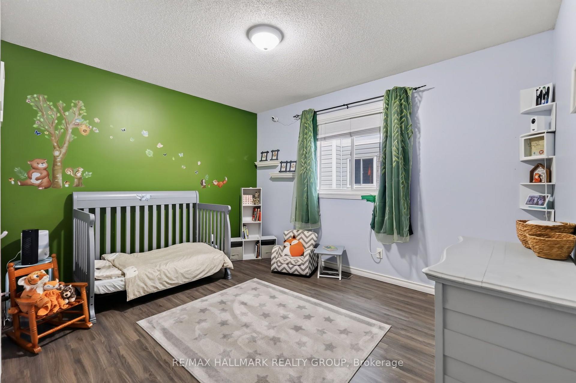Photo 17 of 23 North Harrow Drive, Ottawa, Barrhaven - Longfields — HOMEH