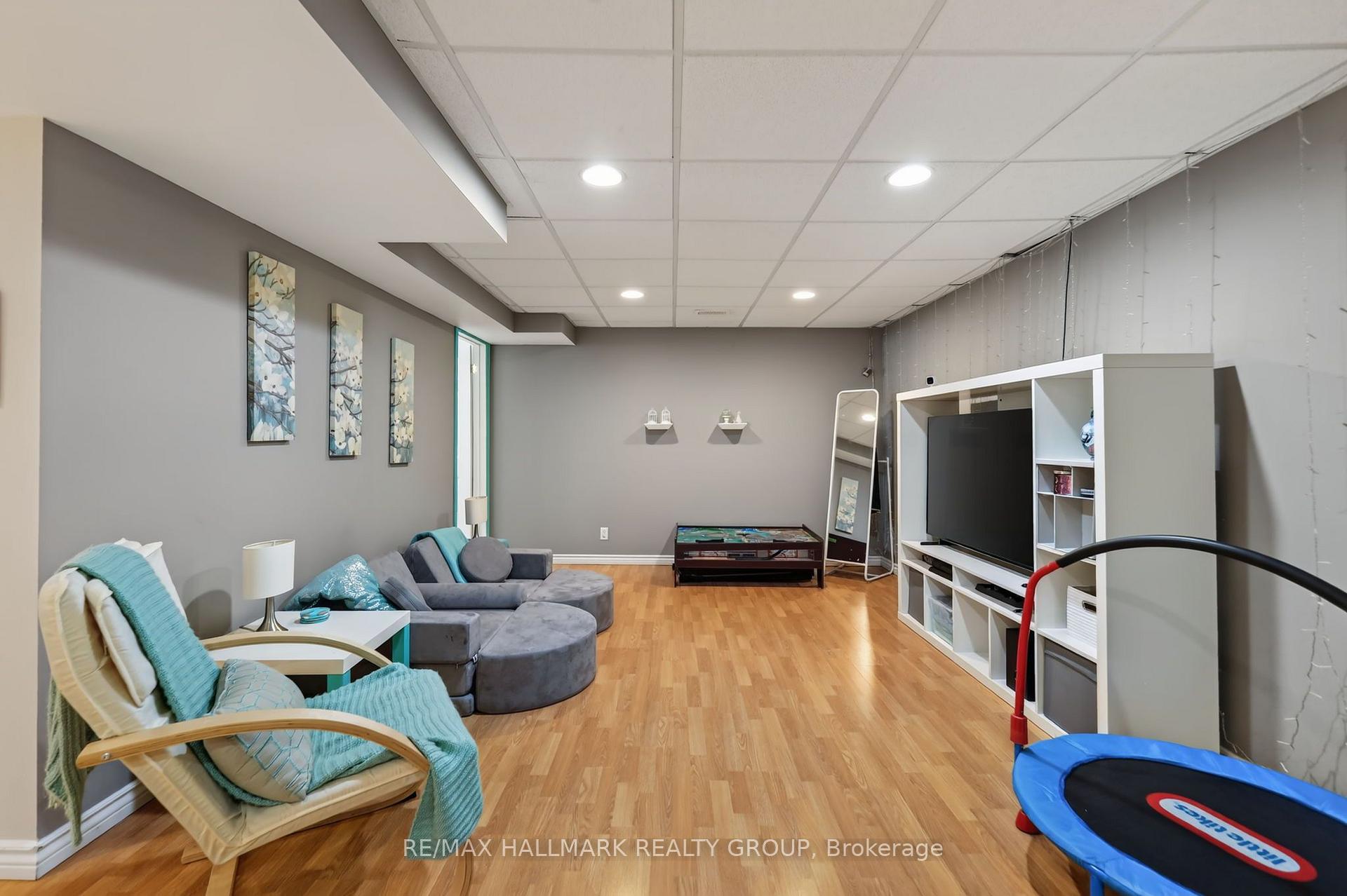 Photo 24 of 23 North Harrow Drive, Ottawa, Barrhaven - Longfields — HOMEH