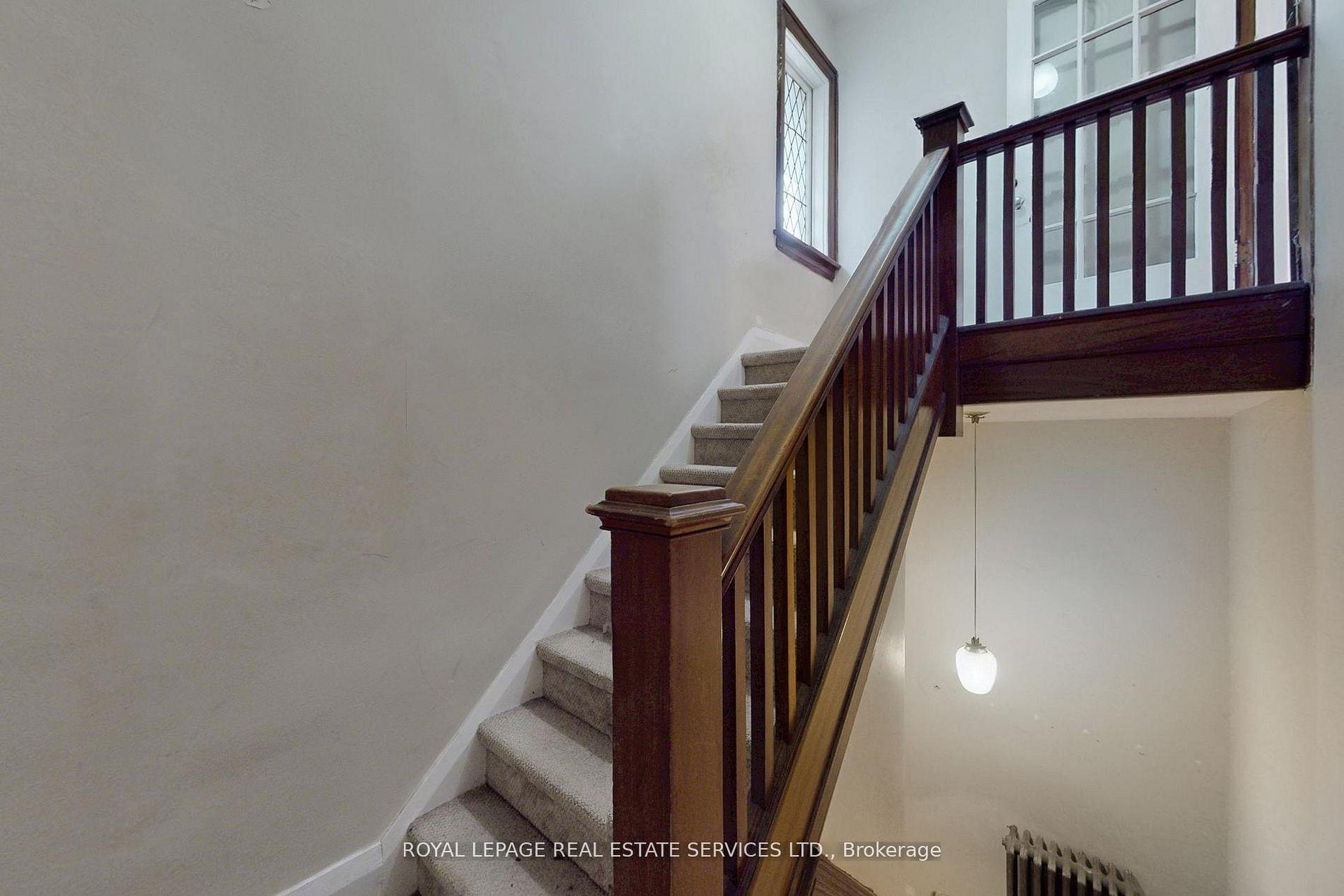 Photo 16 of 89 Oriole Parkway, Toronto, Yonge-St. Clair — HOMEH