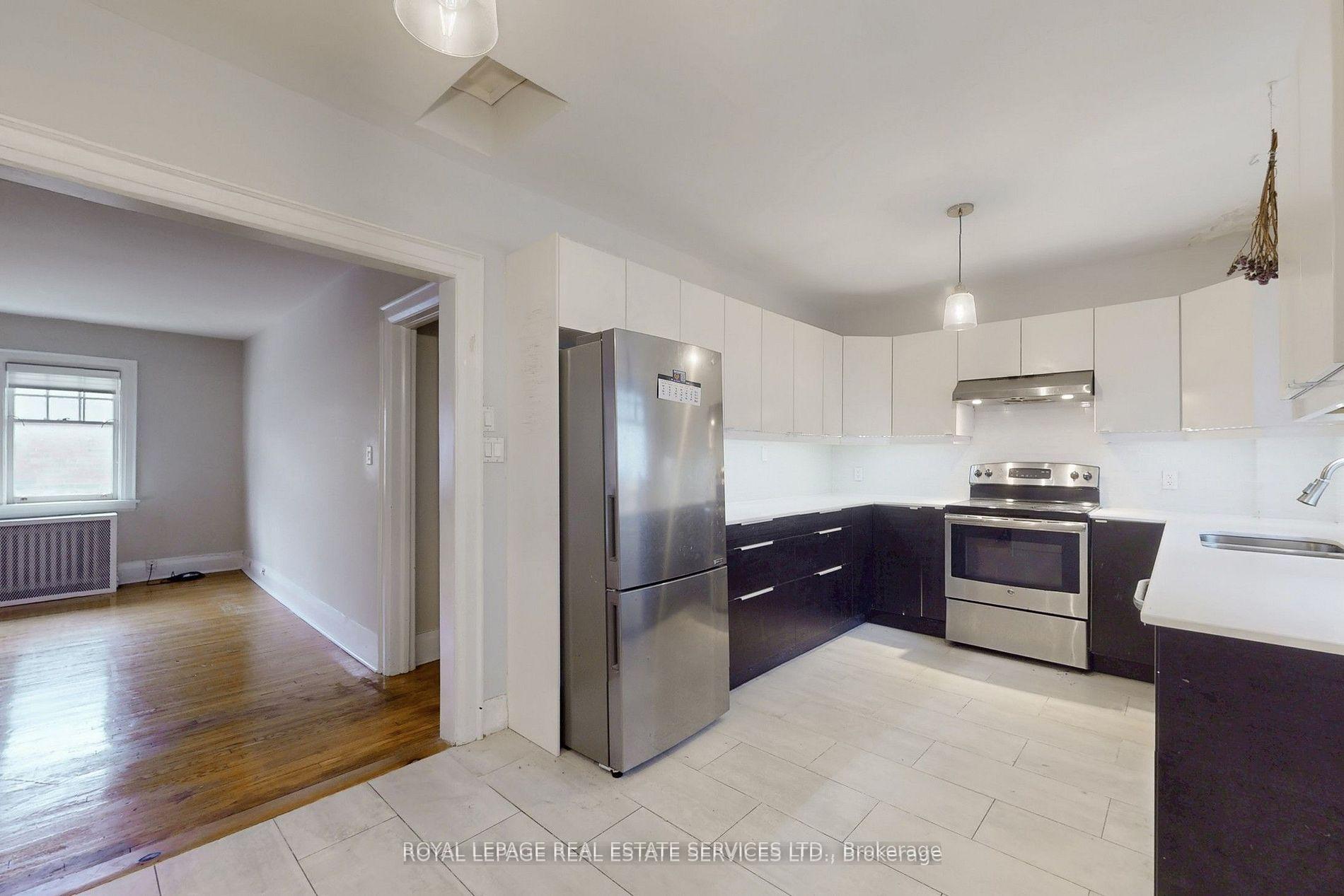 Photo 19 of 89 Oriole Parkway, Toronto, Yonge-St. Clair — HOMEH