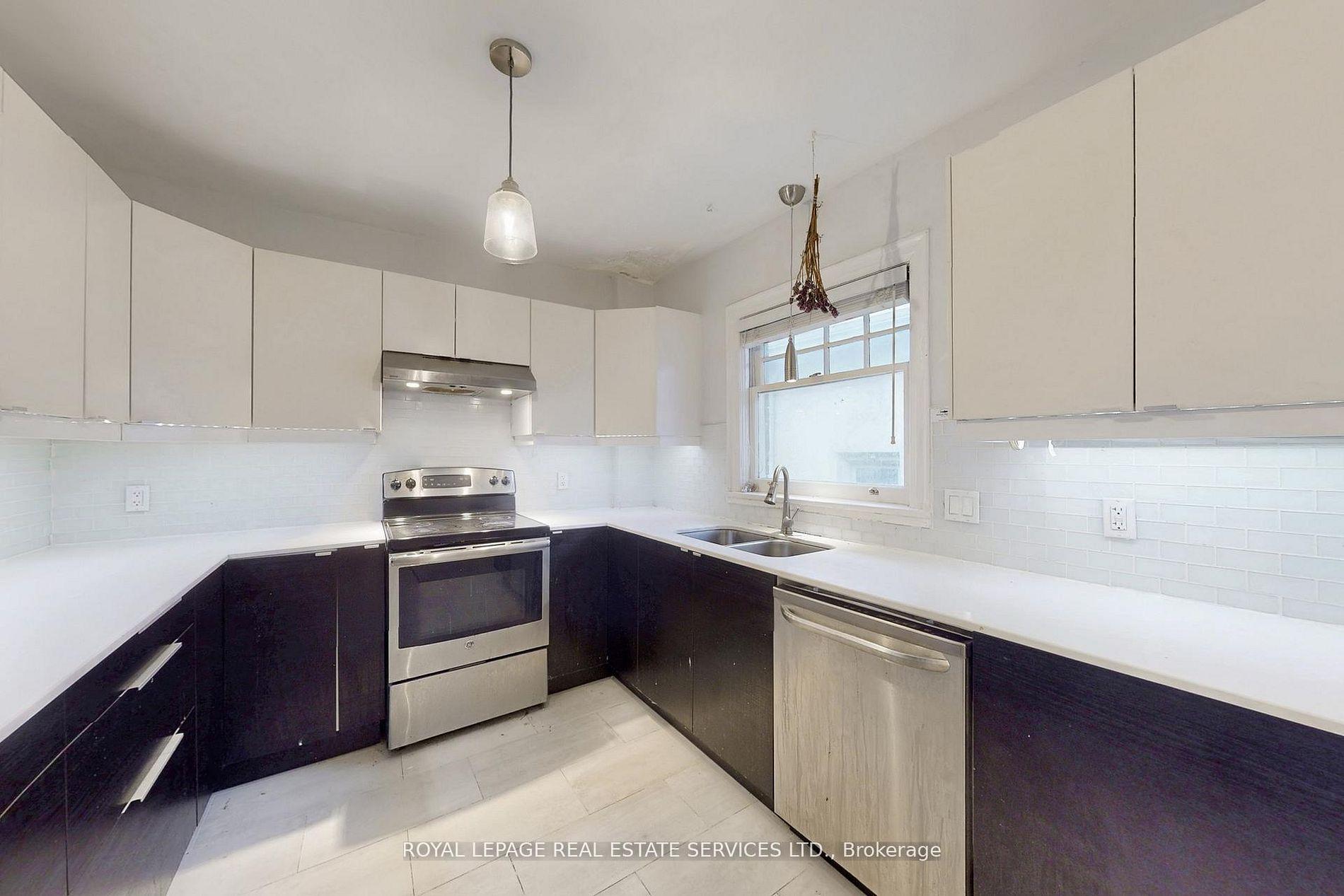 Photo 21 of 89 Oriole Parkway, Toronto, Yonge-St. Clair — HOMEH