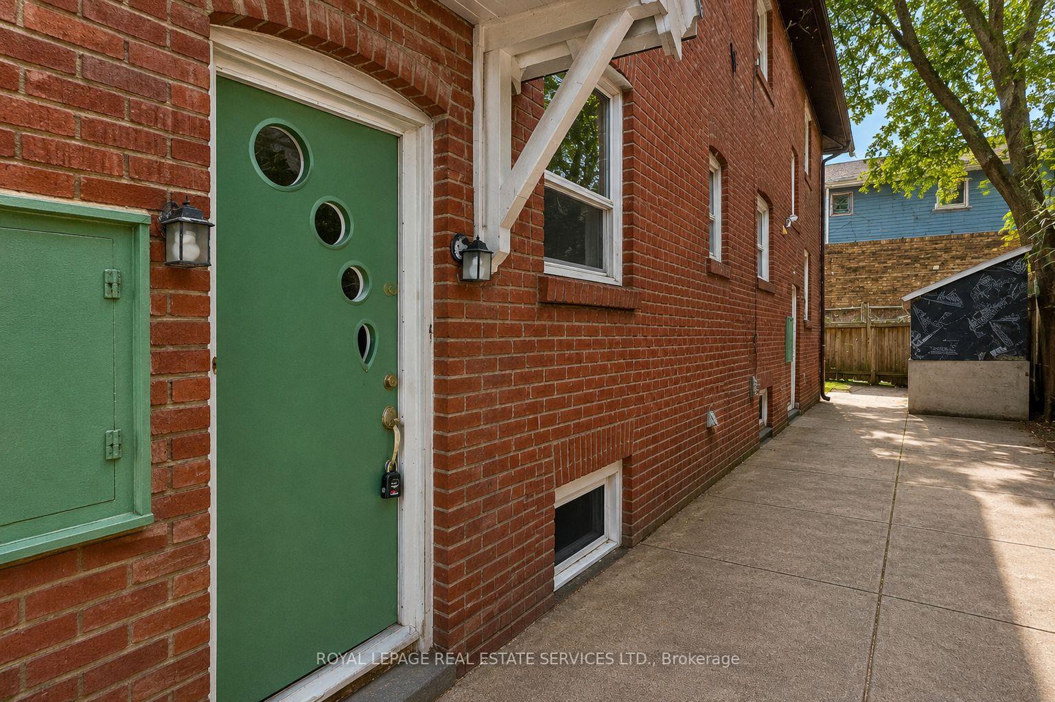 Photo 38 of 89 Oriole Parkway, Toronto, Yonge-St. Clair — HOMEH