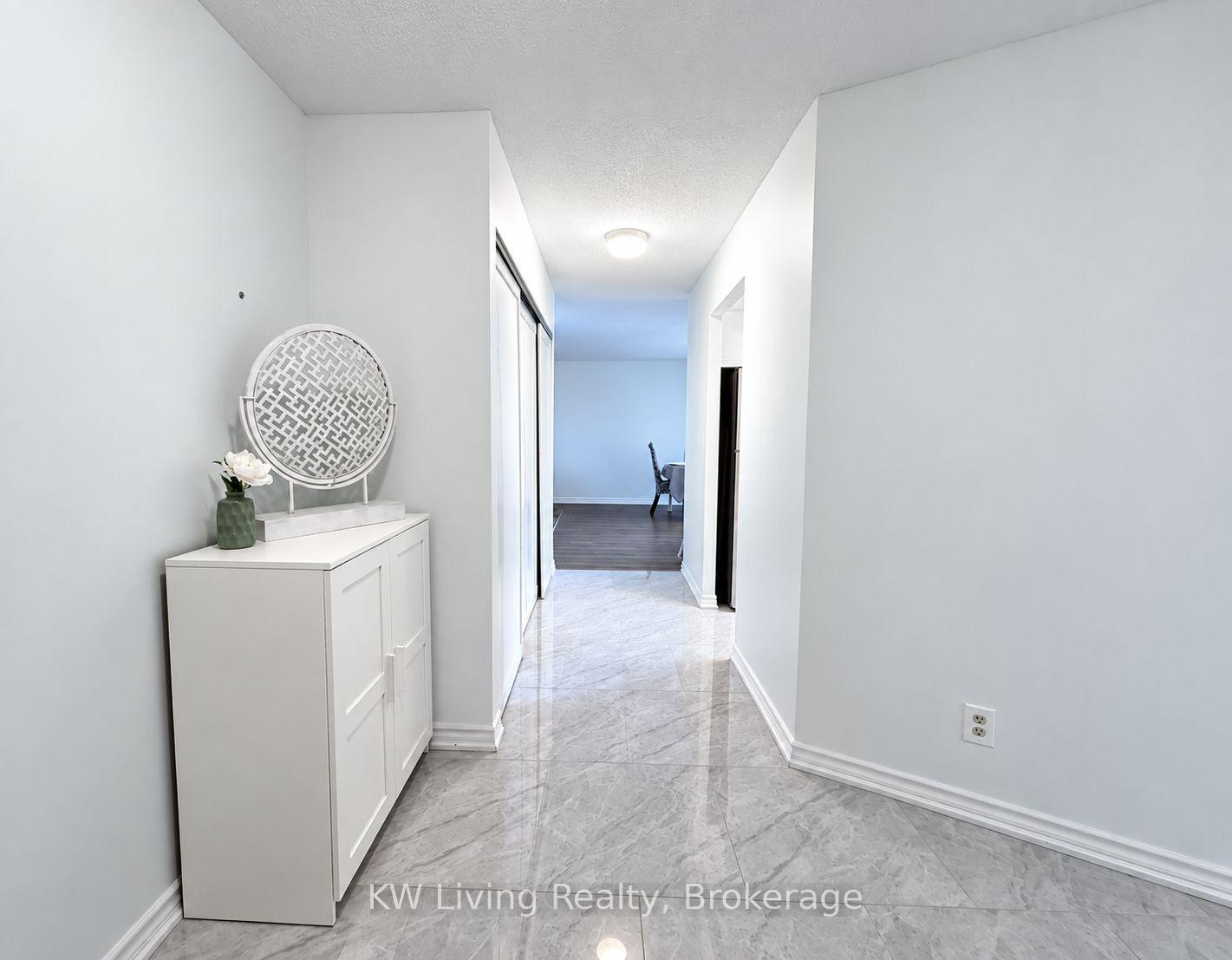 Photo 2 of Unit 818, 175 Bamburgh Circle, Scarborough, Guildwood — HOMEH