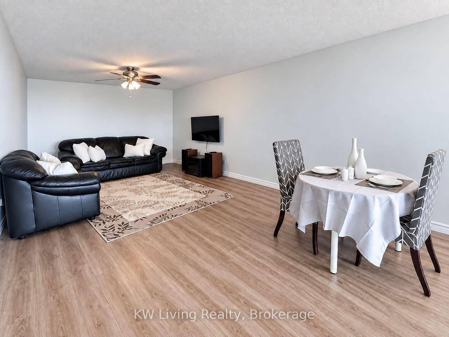 Photo 4 of Unit 818, 175 Bamburgh Circle, Scarborough, Guildwood — HOMEH
