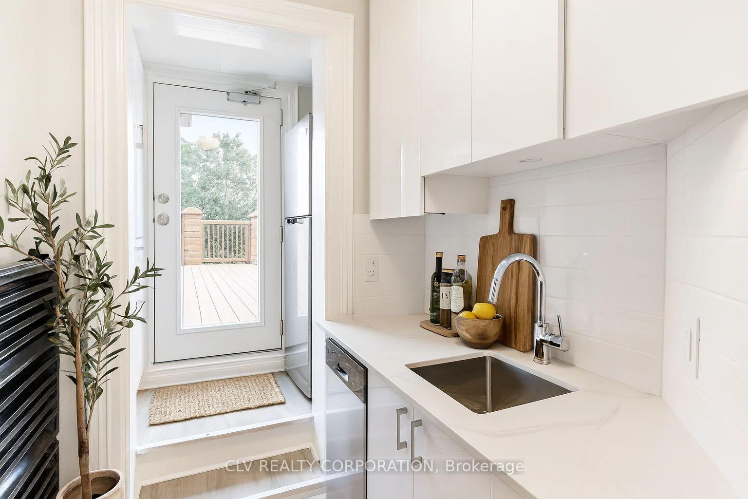 Photo 1 of Unit 5, 46 Maclaren Street, Ottawa, Ottawa Centre/Golden Triangle — HOMEH
