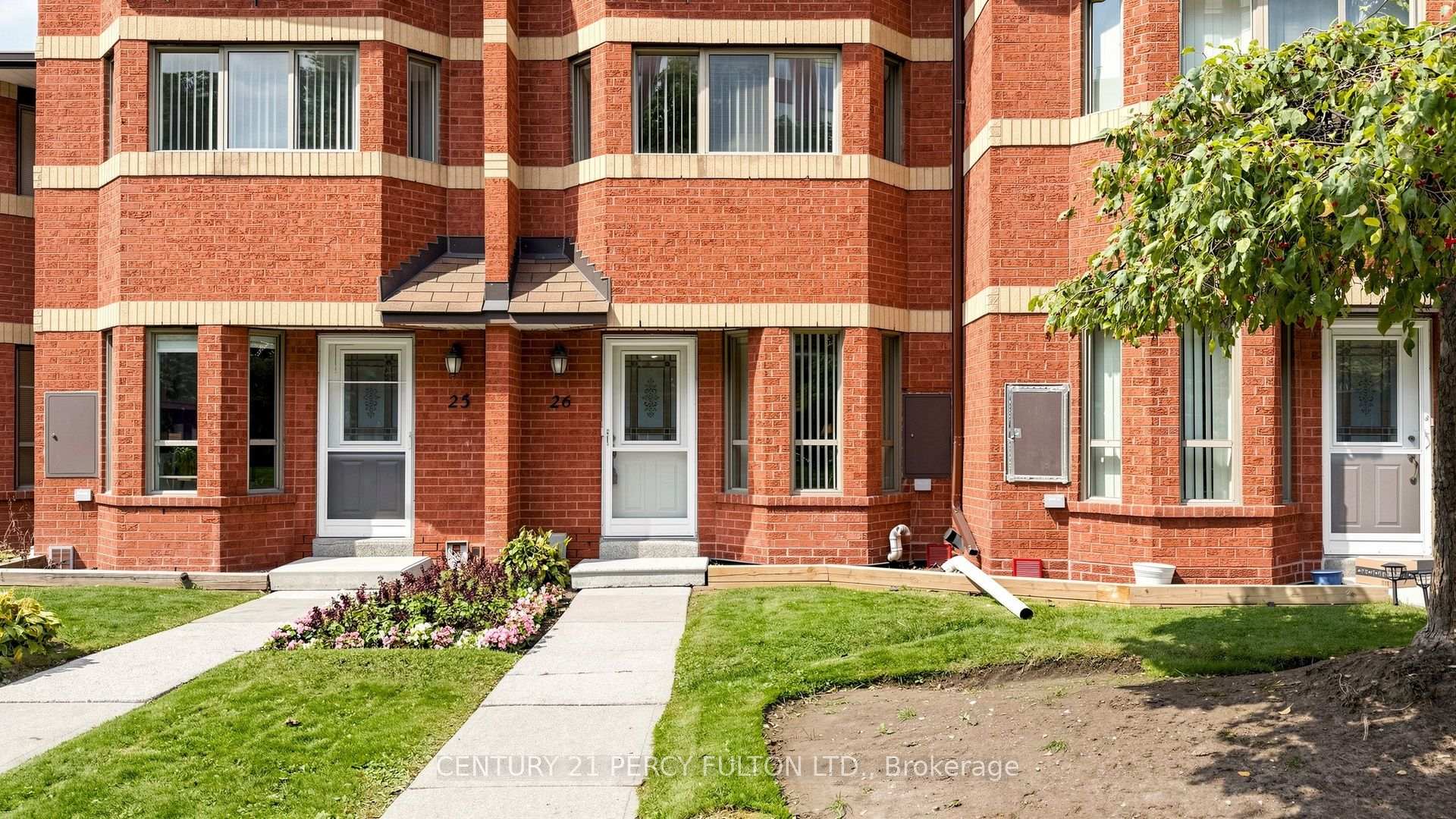 Photo 3 of Unit TH26, 2472 Eglinton Avenue E, Scarborough, Eglinton East — HOMEH
