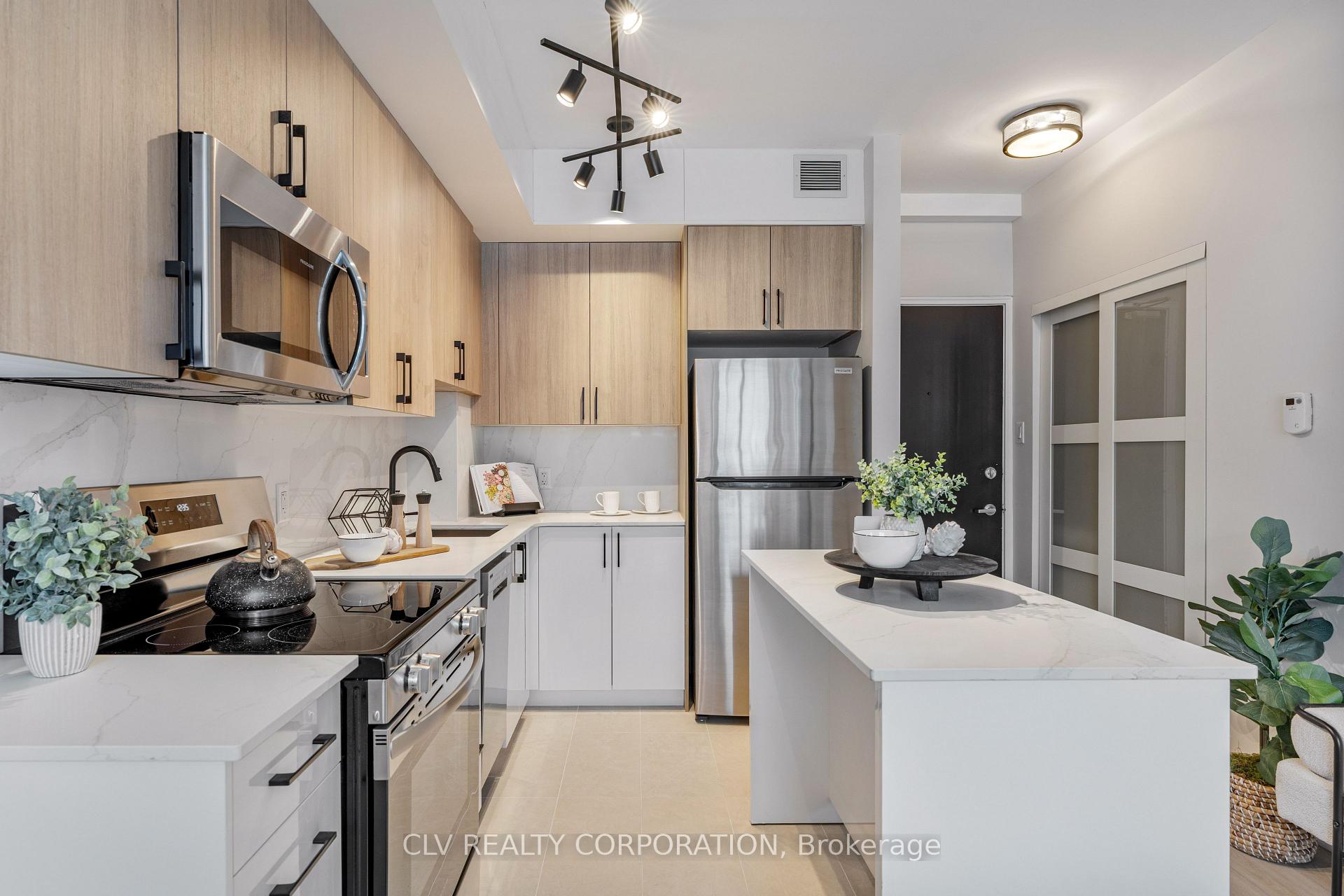 Photo of Unit 311, 330 Metcalfe Street