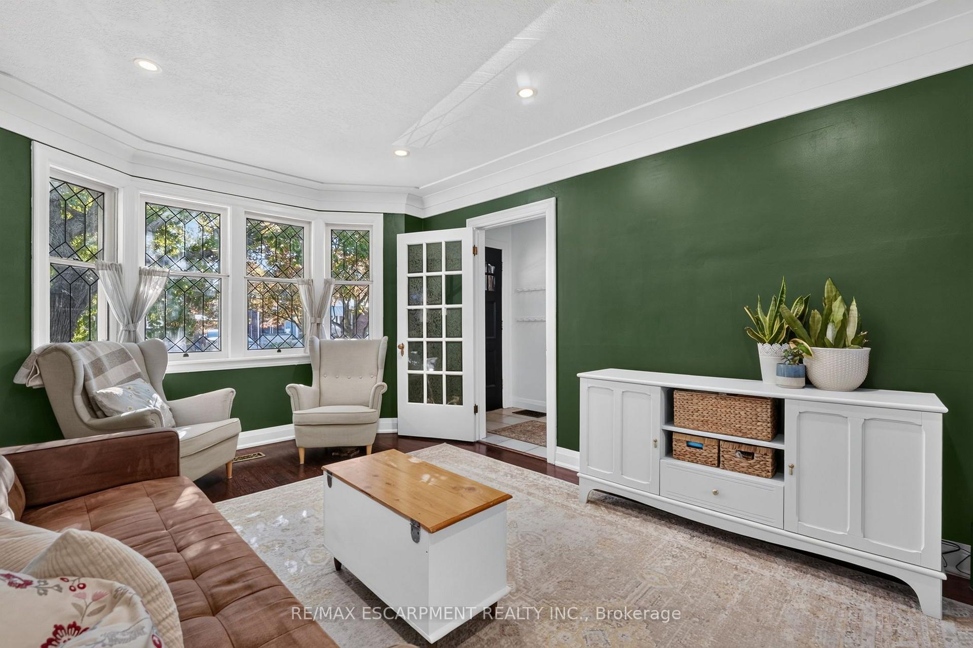 Photo 12 of 78 Cameron Avenue S, Hamilton, Bartonville — HOMEH