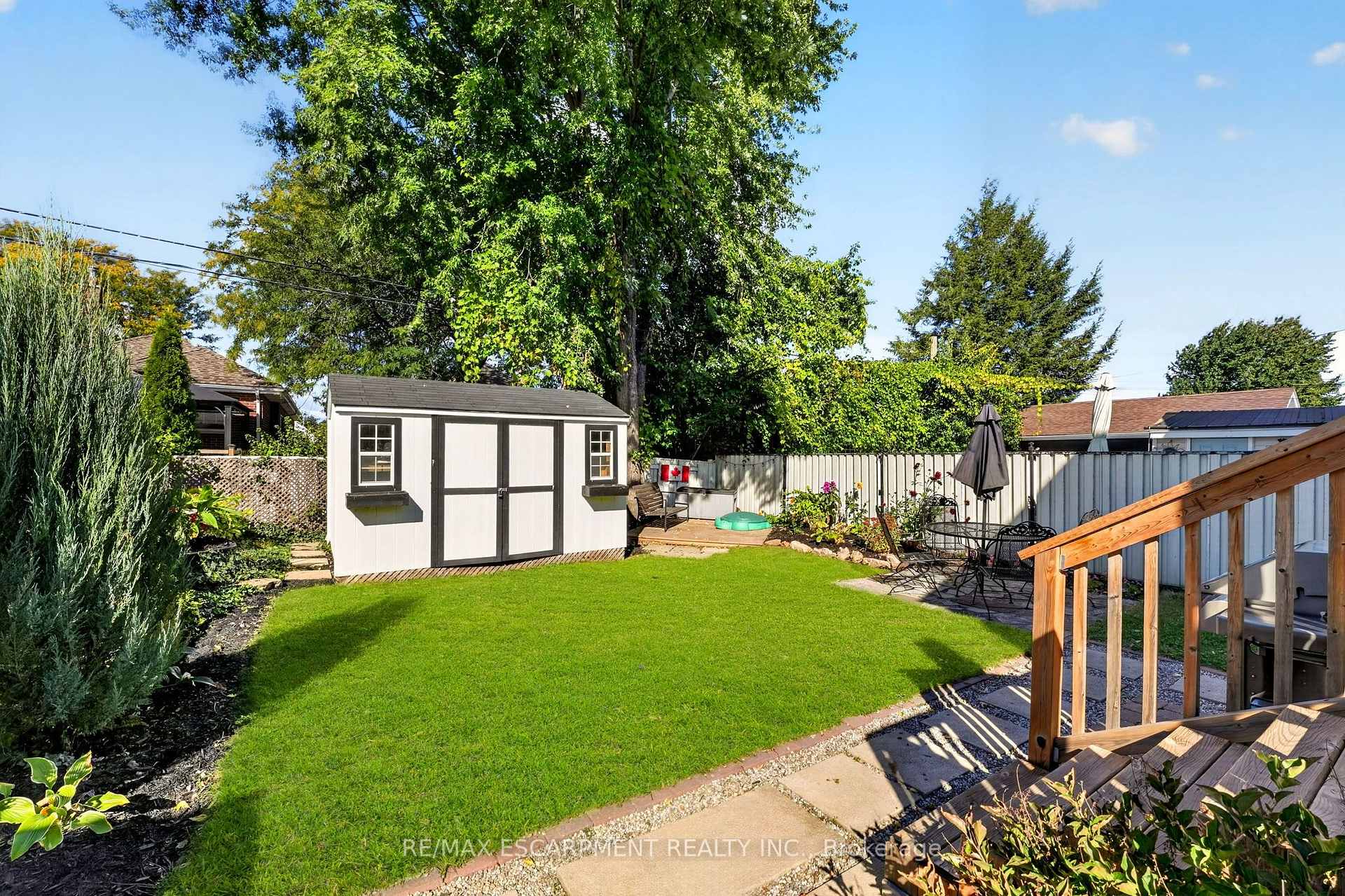 Photo 42 of 78 Cameron Avenue S, Hamilton, Bartonville — HOMEH