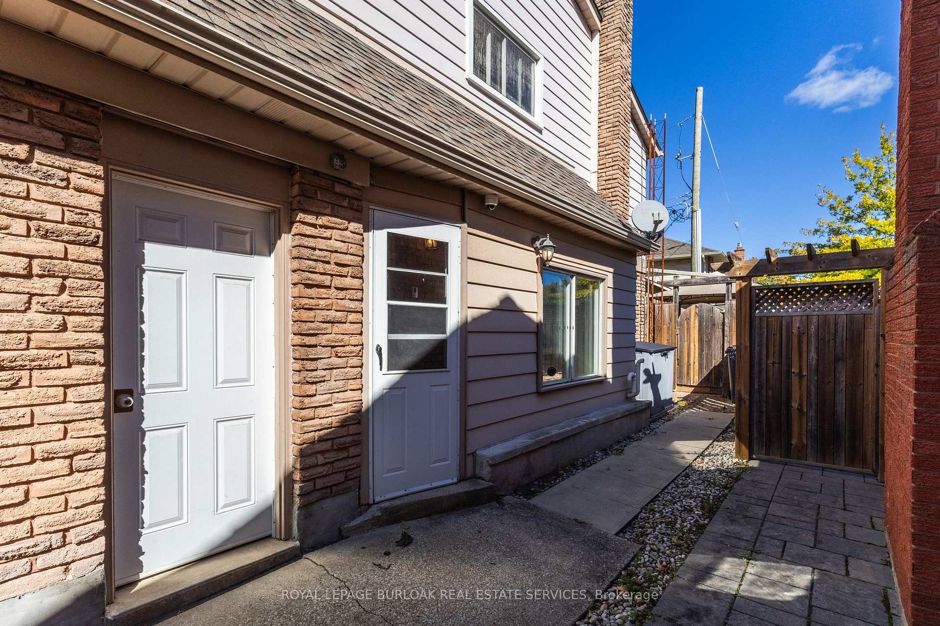 Photo 47 of 4248 Dunvegan Road, Burlington, Shoreacres — HOMEH