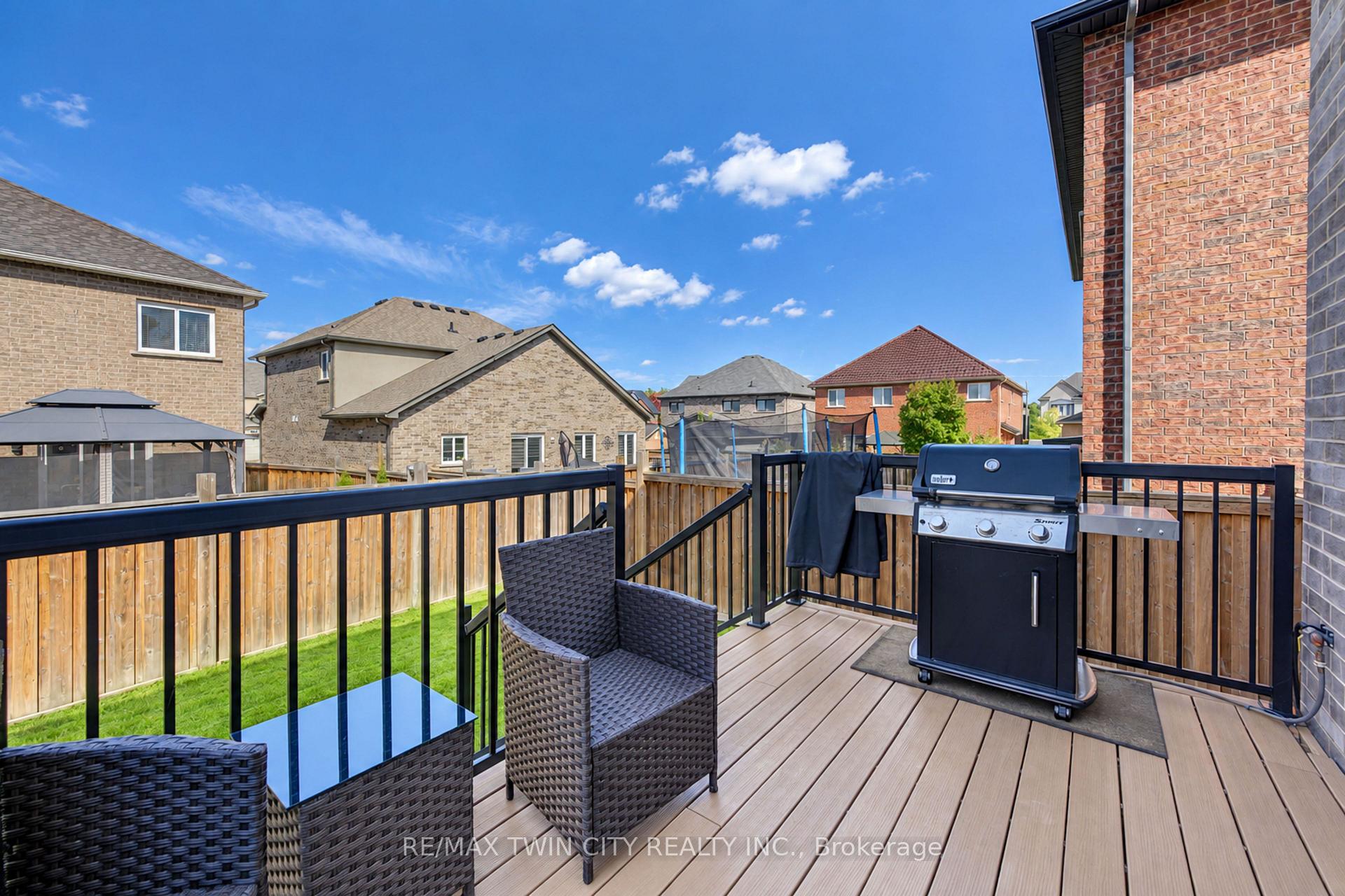 Photo 46 of 541 Brittania Crescent, Kitchener, Huron Park — HOMEH