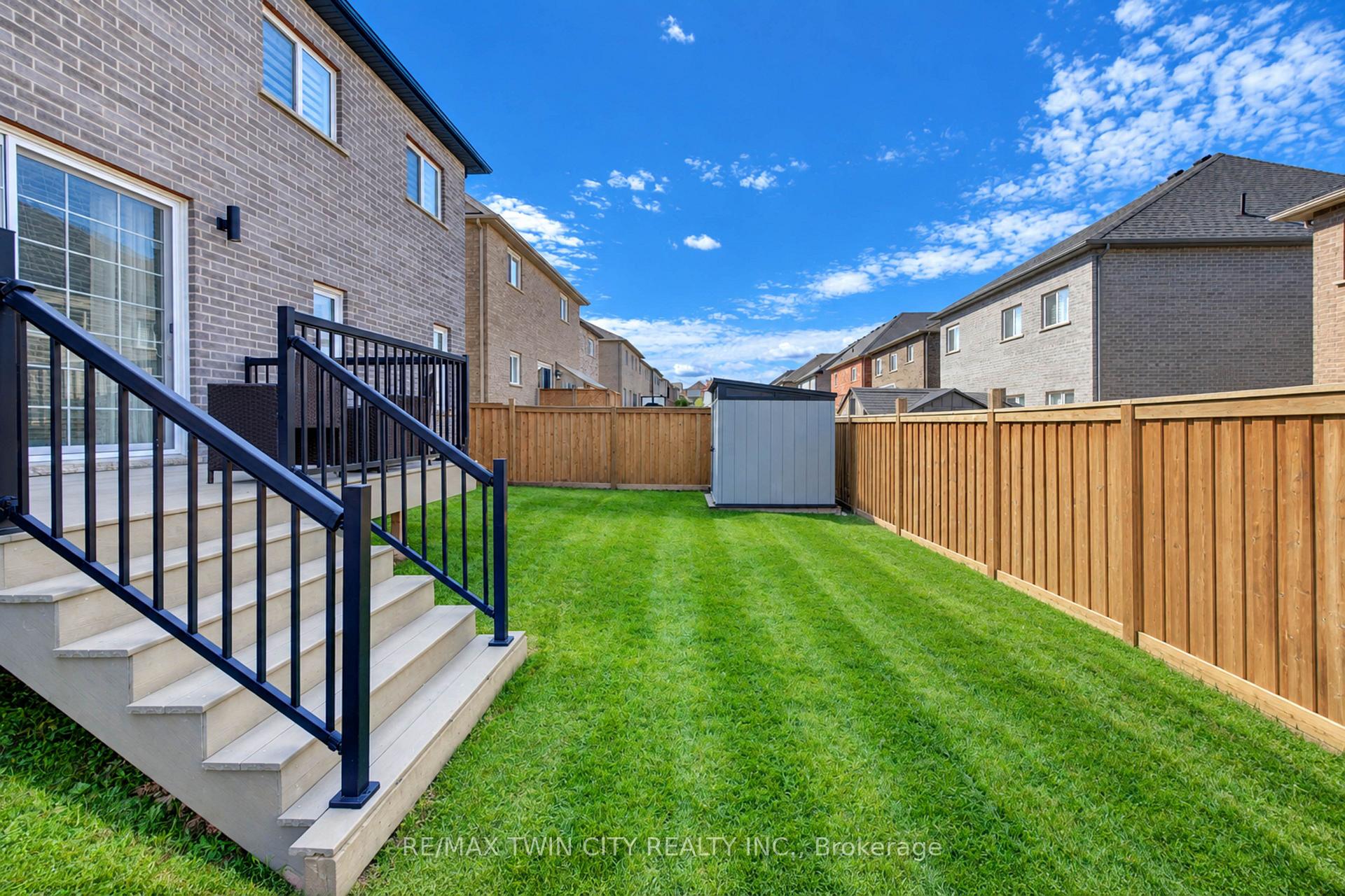 Photo 49 of 541 Brittania Crescent, Kitchener, Huron Park — HOMEH