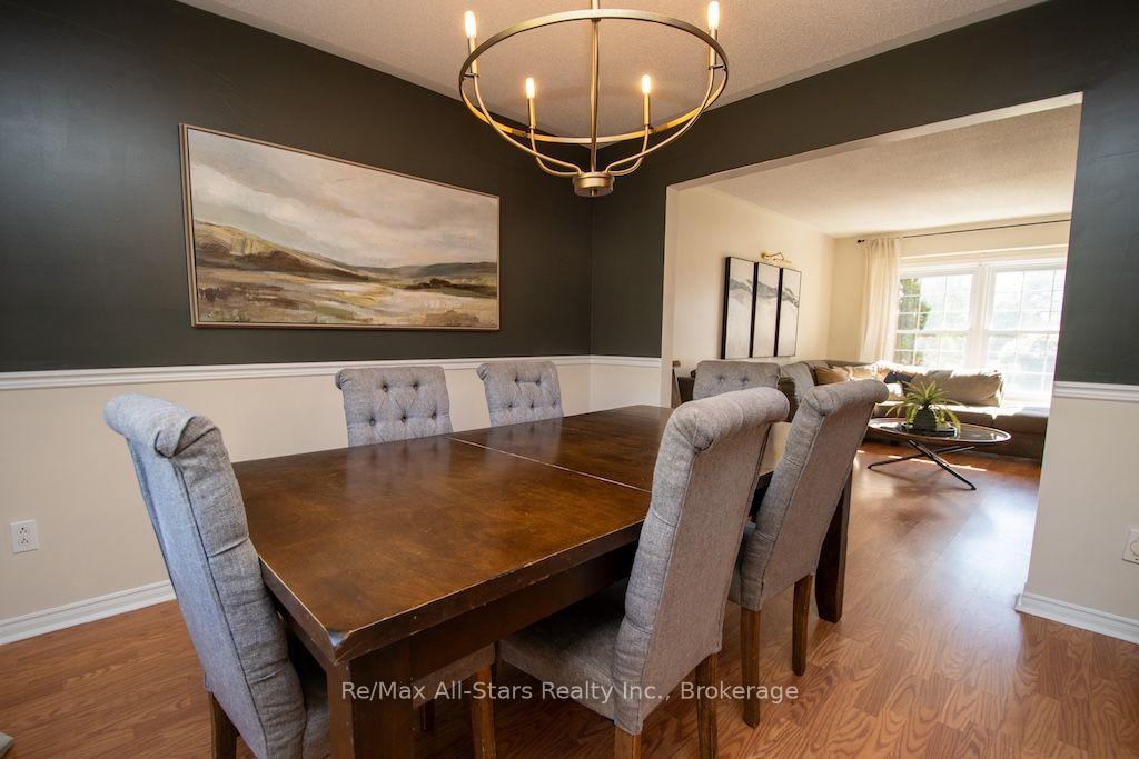 Photo 10 of 1118 Huntington Circle, Peterborough, Otonabee Ward 1 — HOMEH