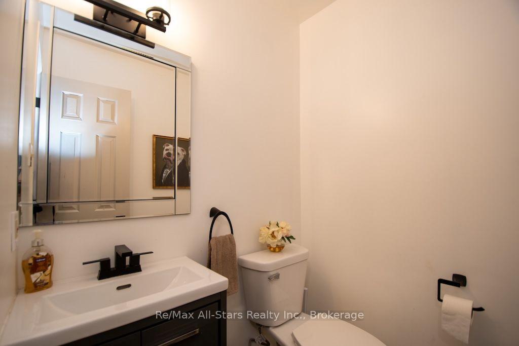 Photo 19 of 1118 Huntington Circle, Peterborough, Otonabee Ward 1 — HOMEH