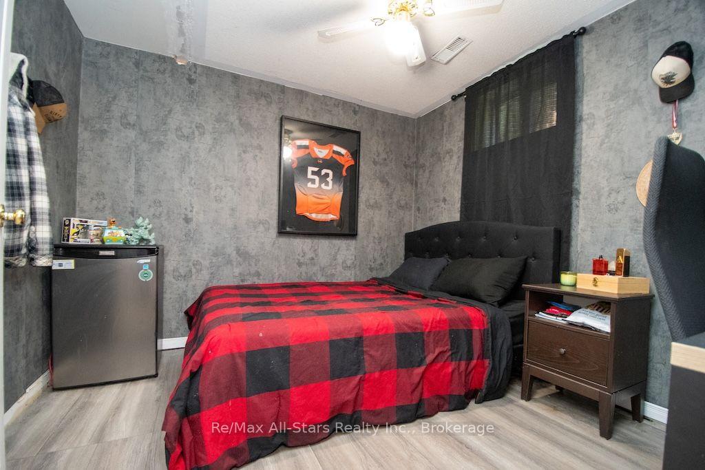 Photo 25 of 1118 Huntington Circle, Peterborough, Otonabee Ward 1 — HOMEH