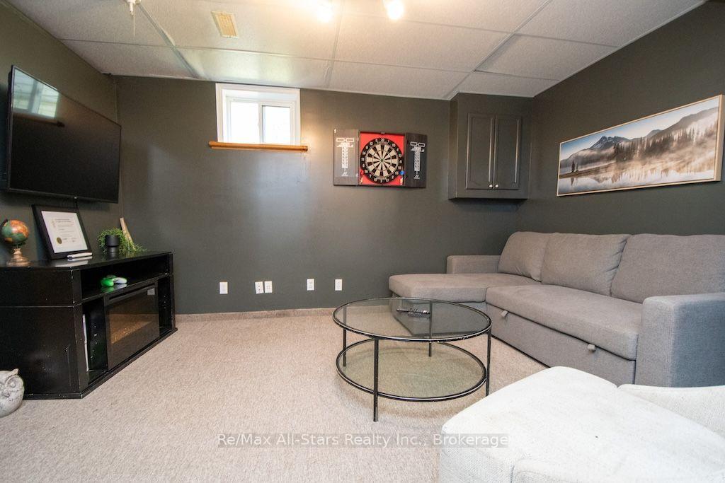 Photo 33 of 1118 Huntington Circle, Peterborough, Otonabee Ward 1 — HOMEH
