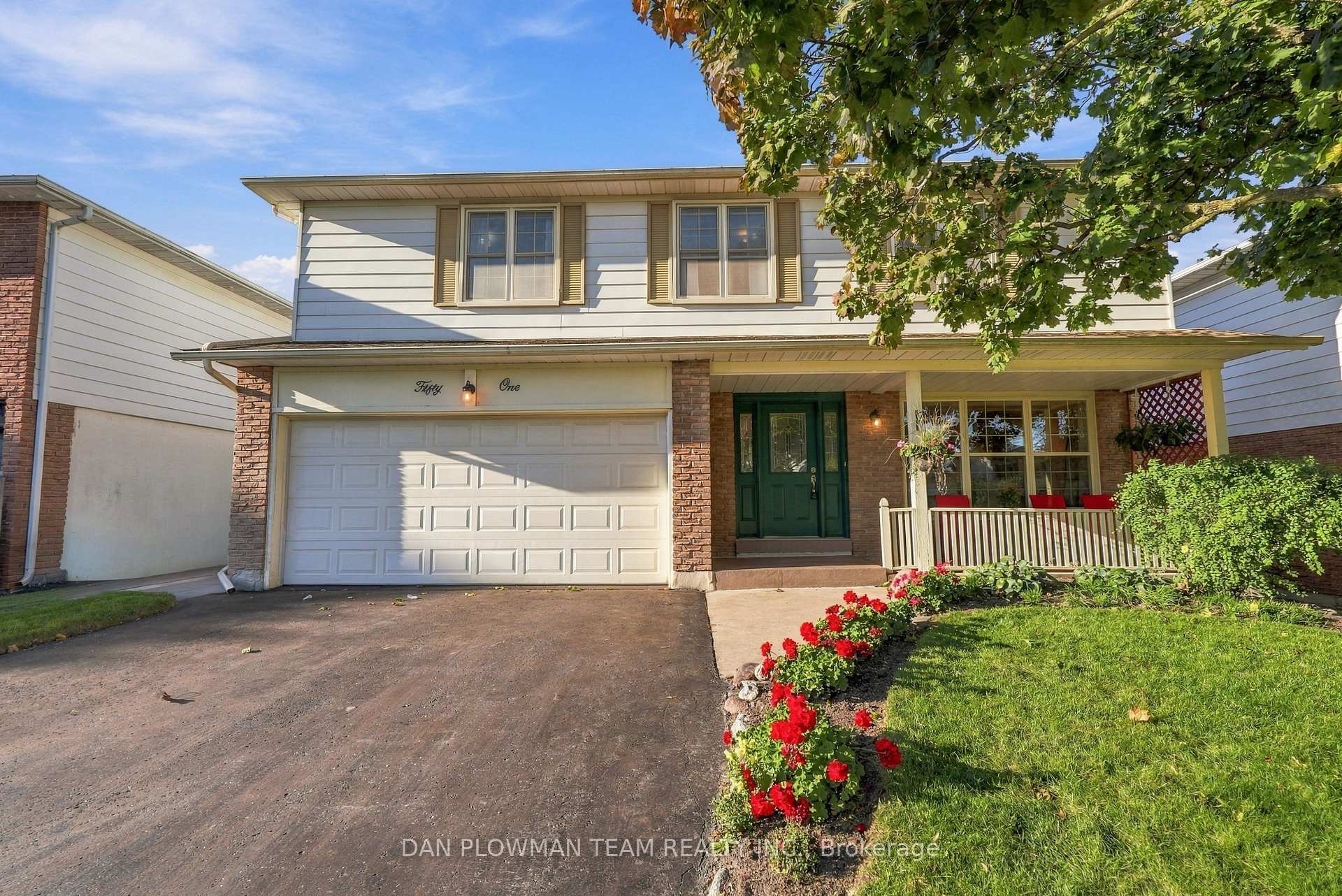 Photo 2 of 51 Rosalynne Avenue, Clarington, Bowmanville — HOMEH