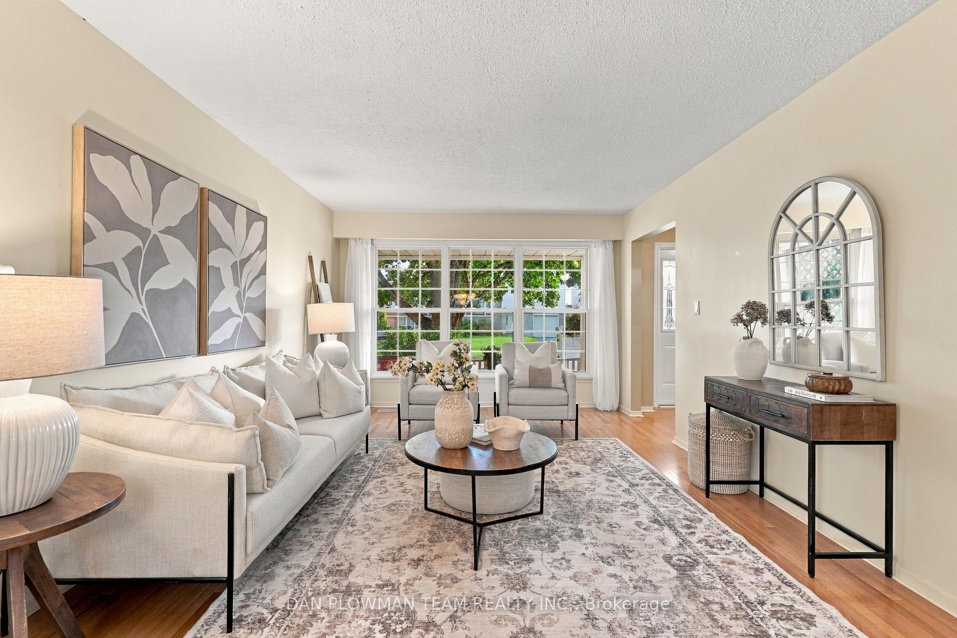 Photo 8 of 51 Rosalynne Avenue, Clarington, Bowmanville — HOMEH