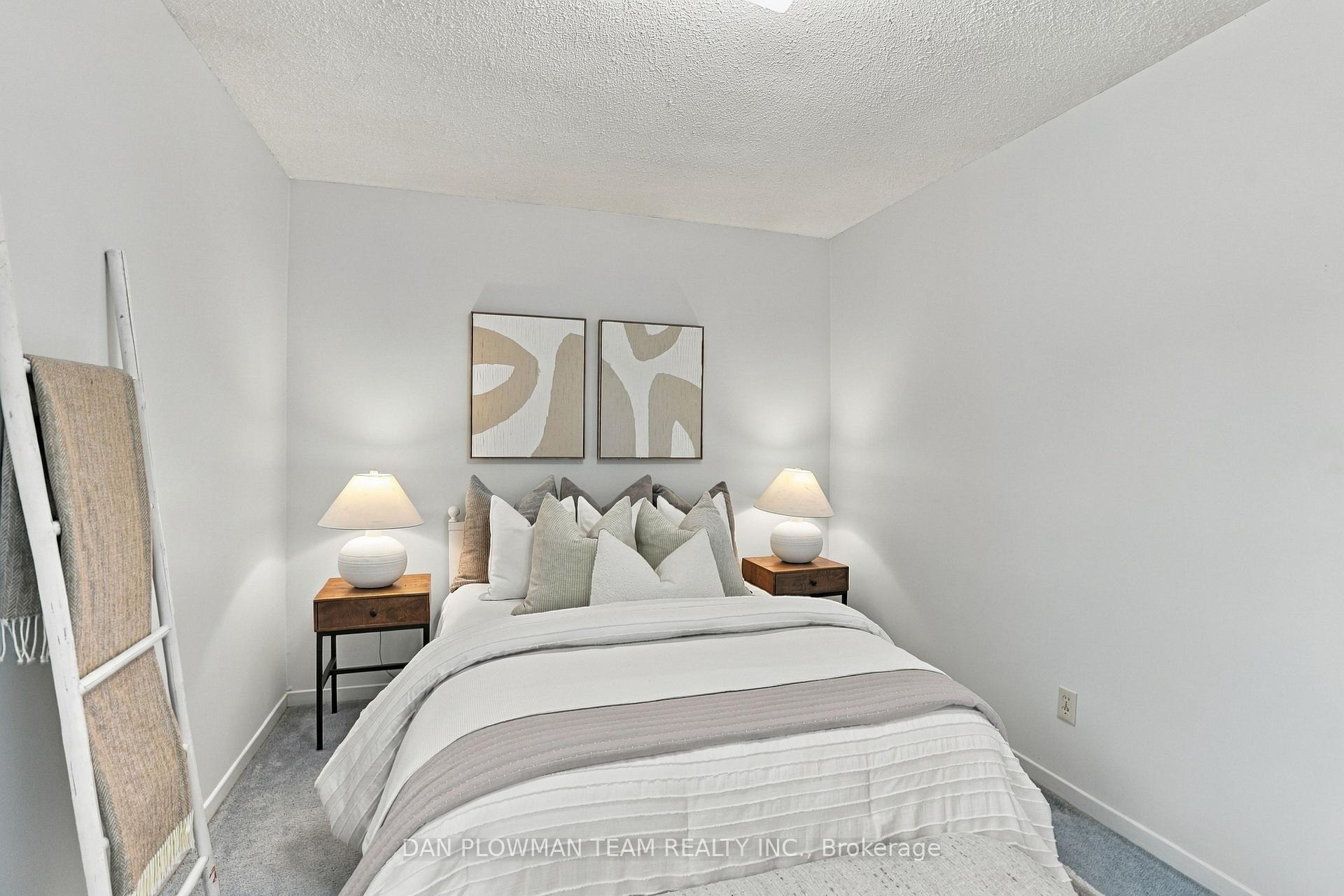 Photo 29 of 51 Rosalynne Avenue, Clarington, Bowmanville — HOMEH