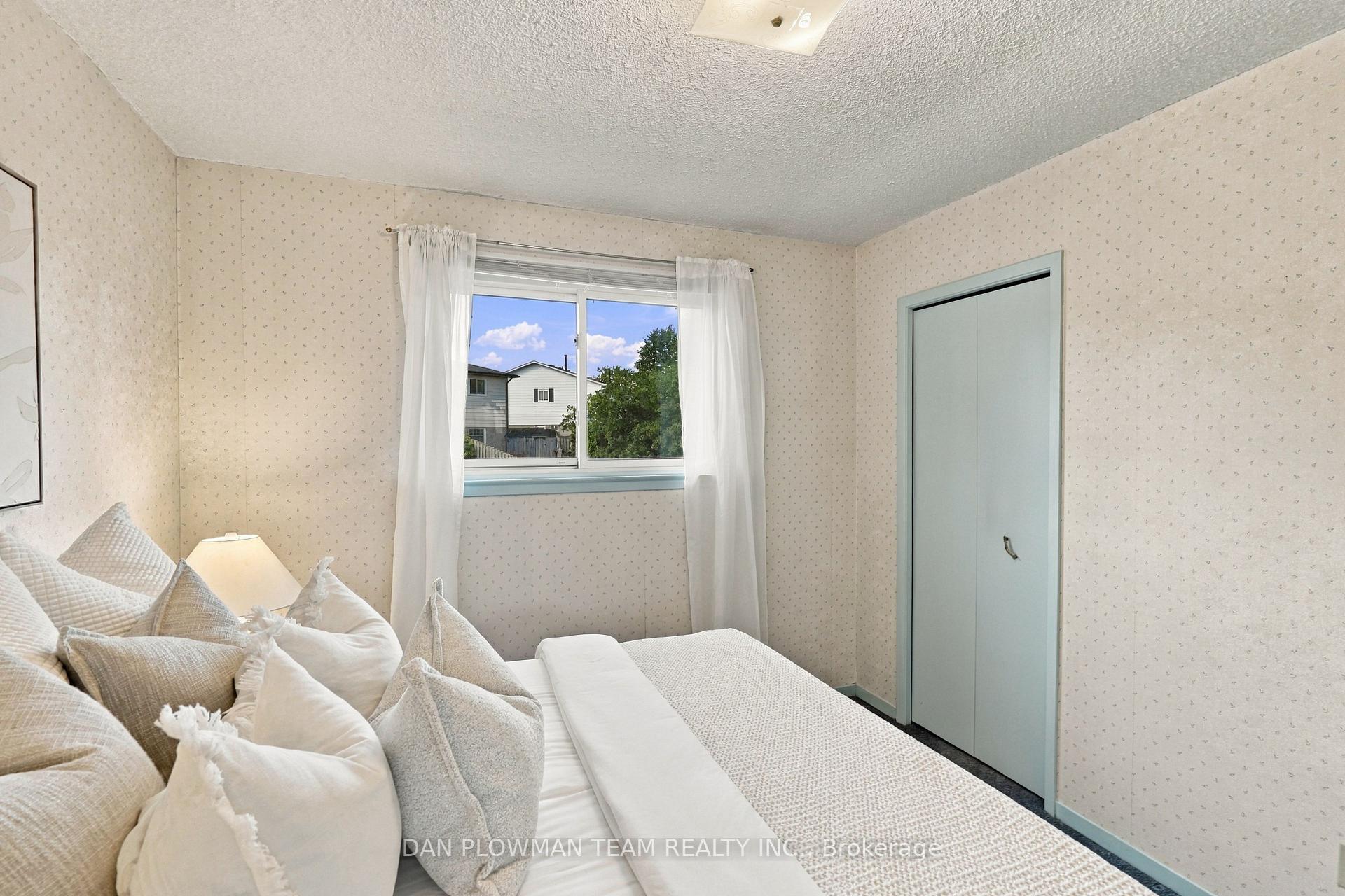 Photo 35 of 51 Rosalynne Avenue, Clarington, Bowmanville — HOMEH