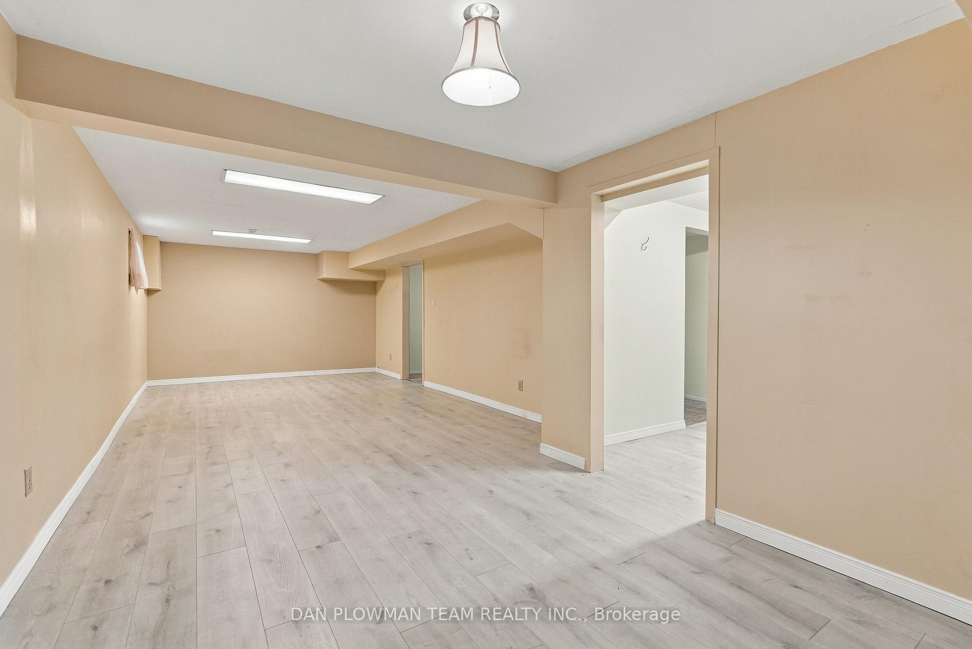 Photo 39 of 51 Rosalynne Avenue, Clarington, Bowmanville — HOMEH